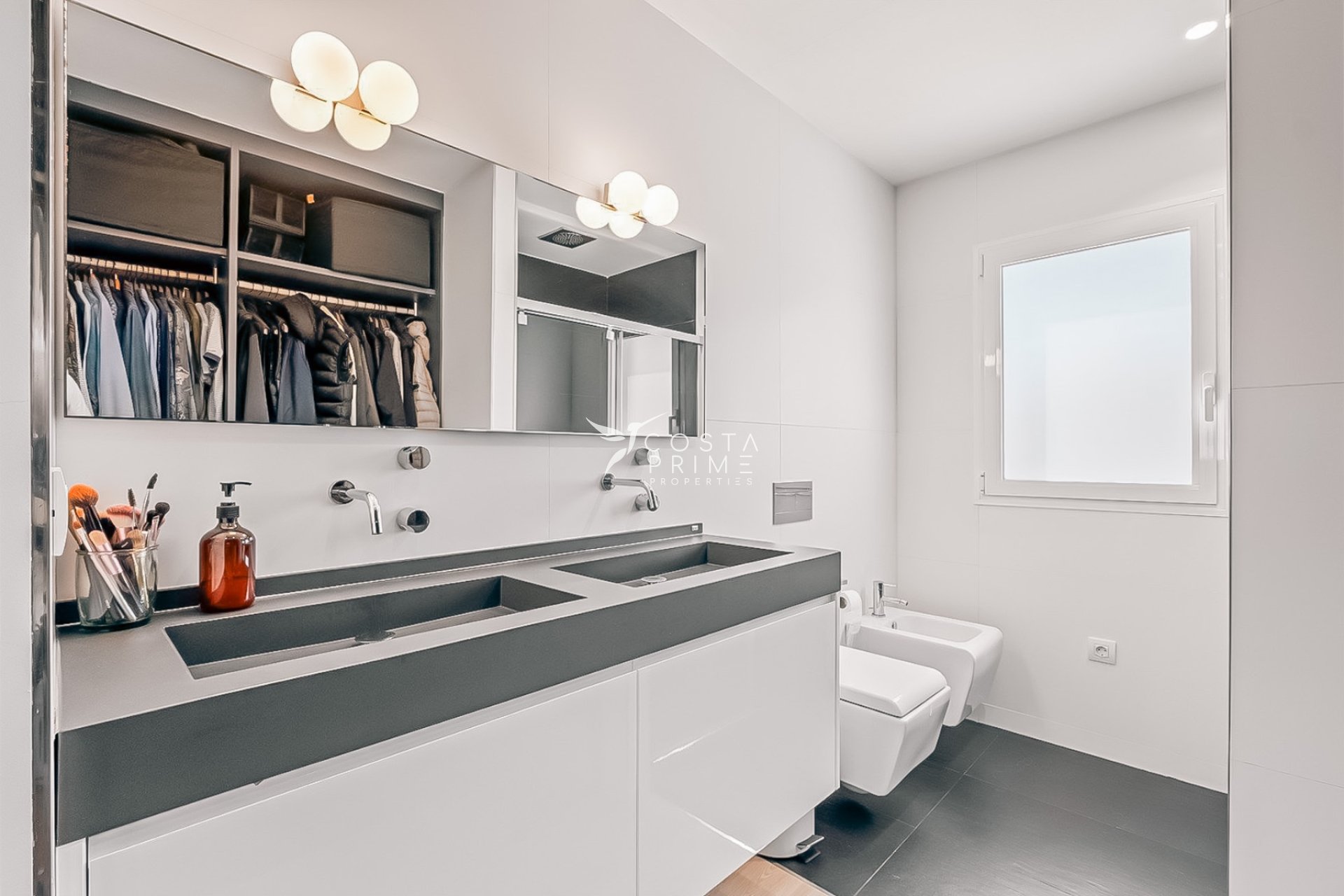 Újraértékesítés - Villa  - Alfas del Pí