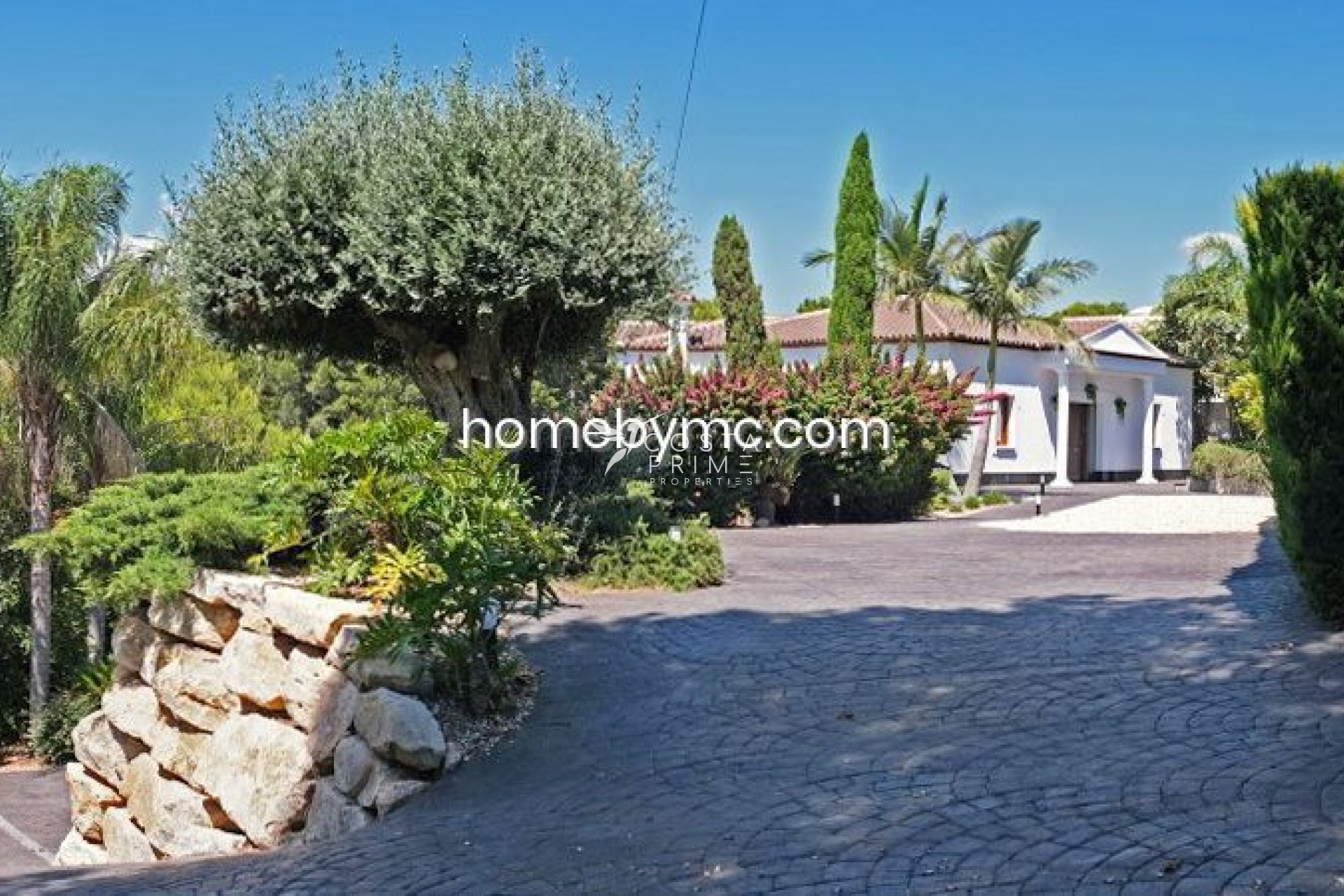 Újraértékesítés - Villa  - Altea