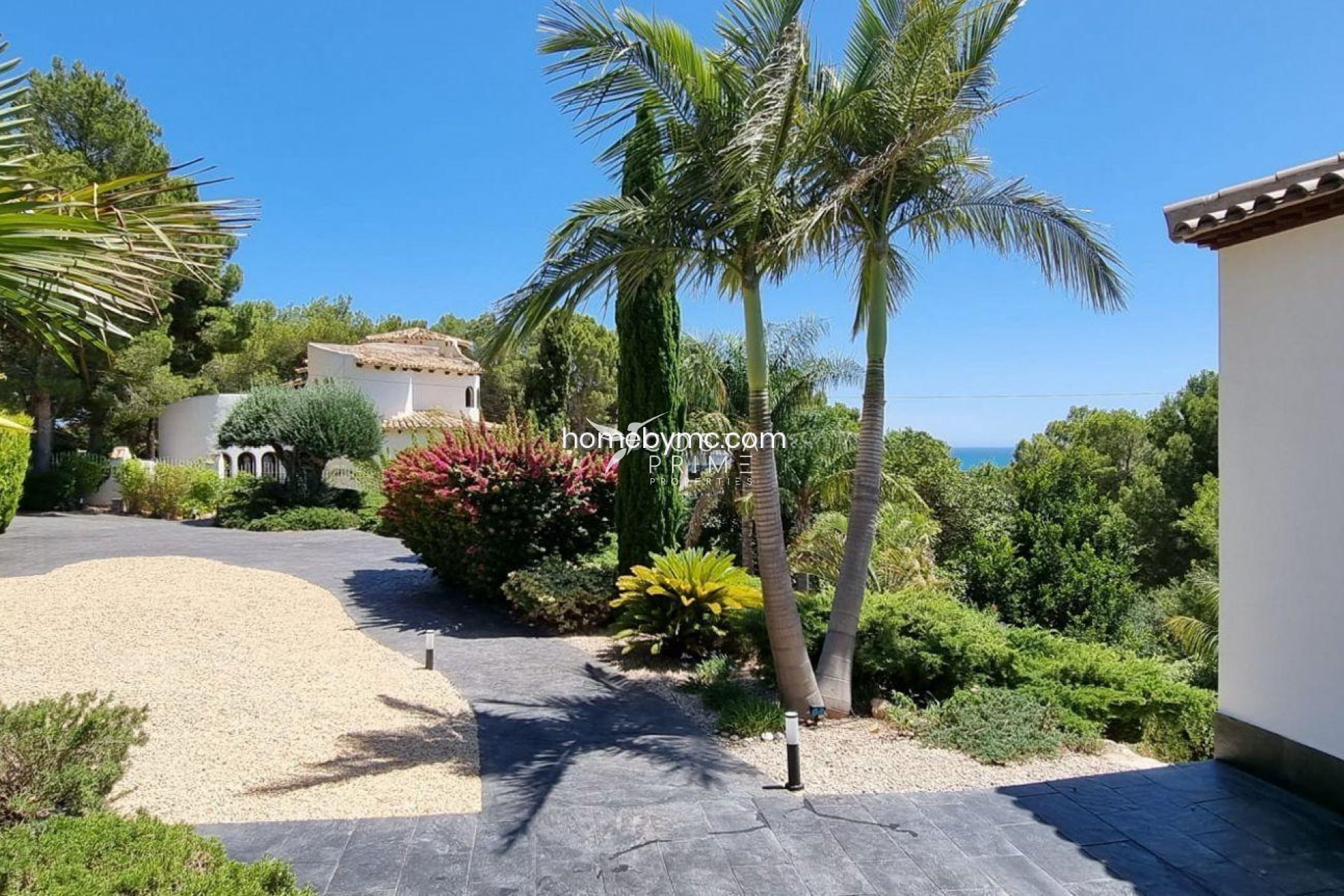 Újraértékesítés - Villa  - Altea