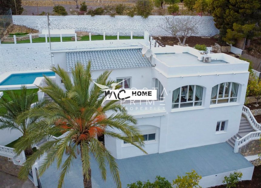 Újraértékesítés - Villa  - Altea