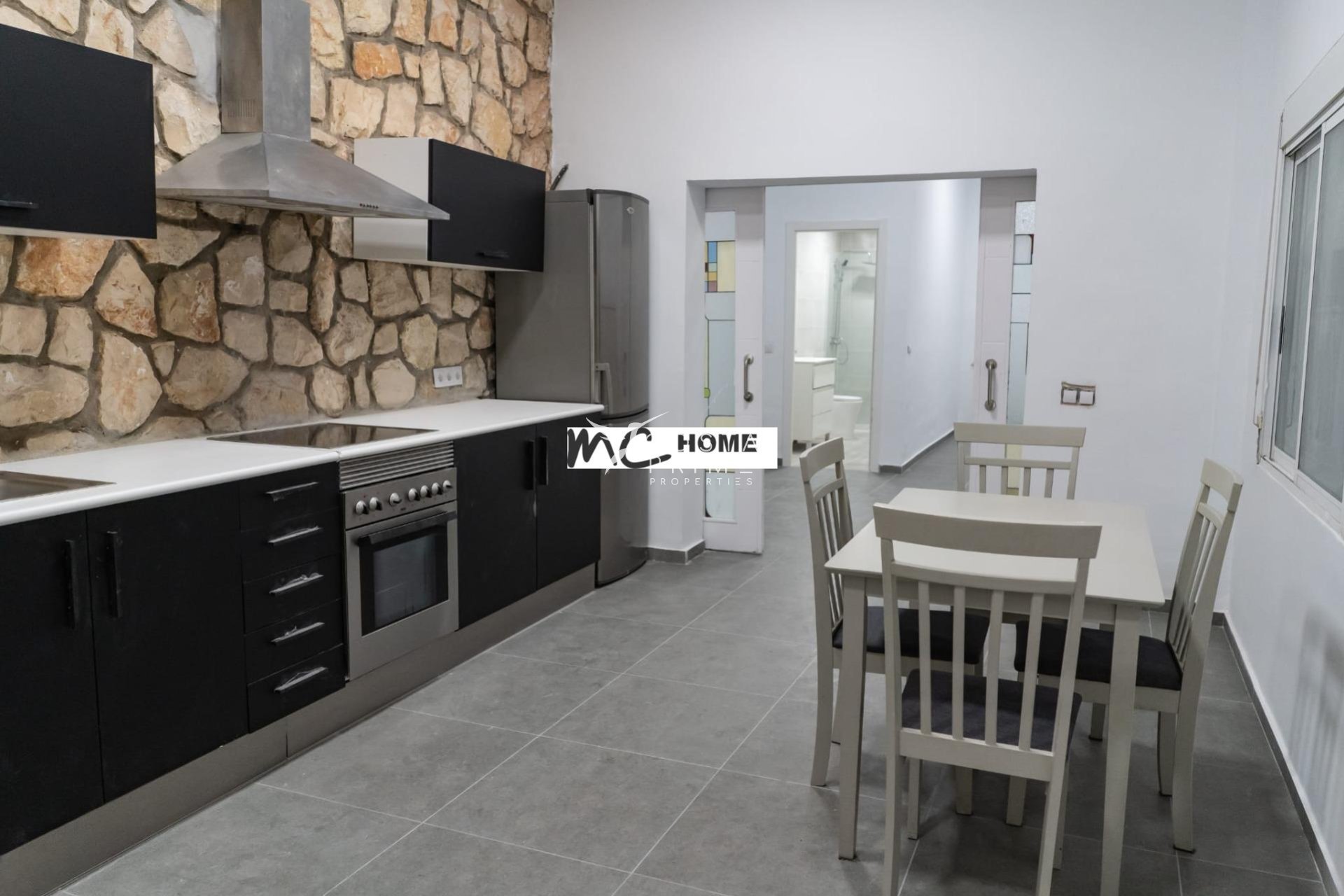 Újraértékesítés - Villa  - Altea