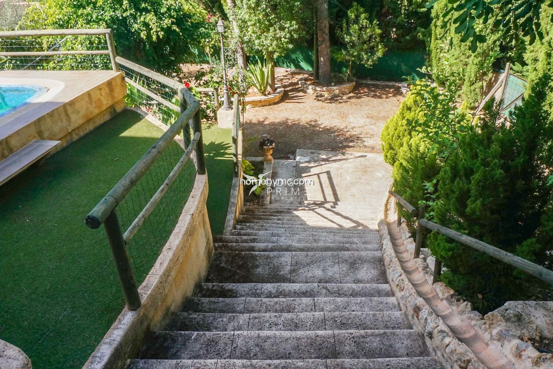 Újraértékesítés - Villa  - Altea