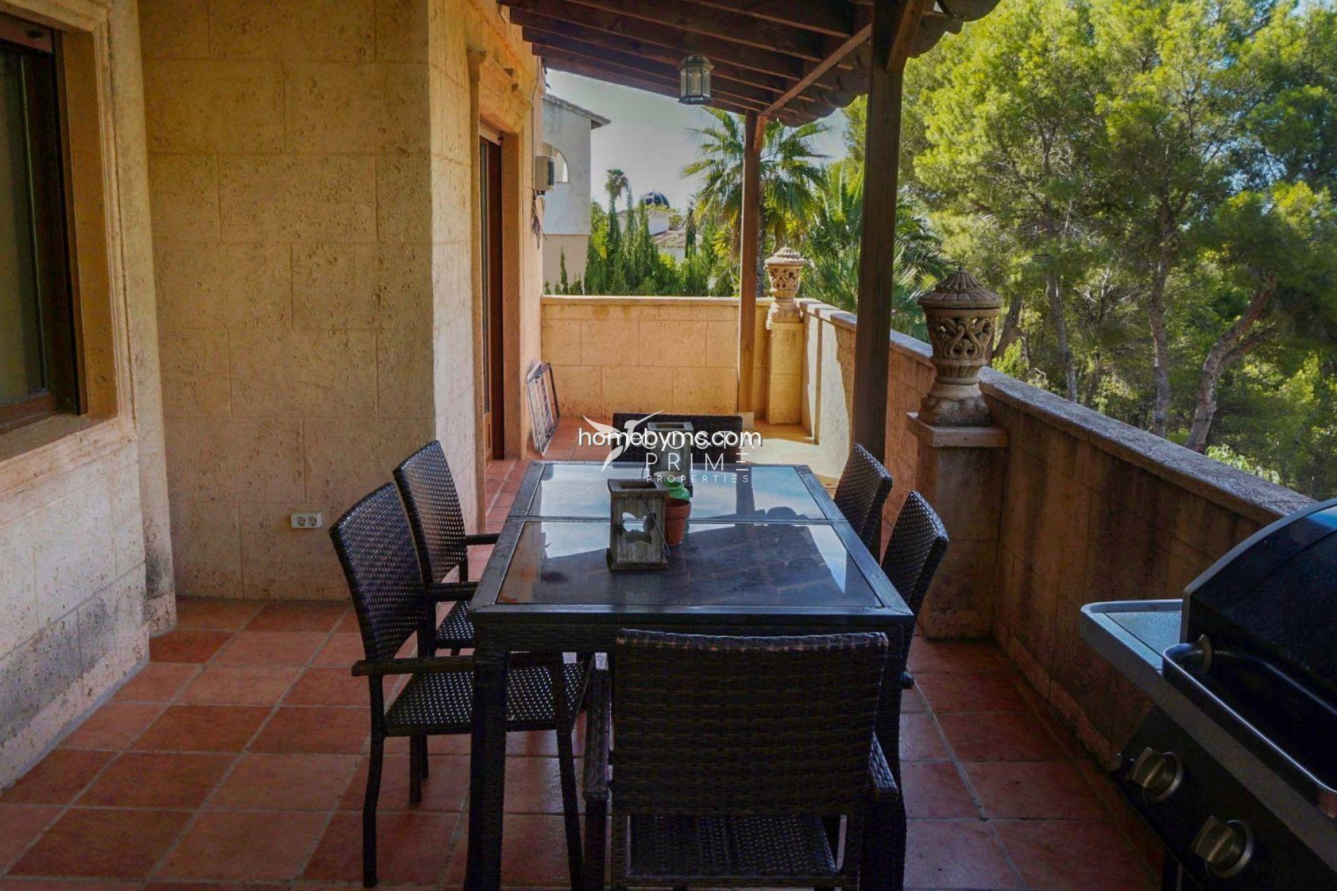 Újraértékesítés - Villa  - Altea