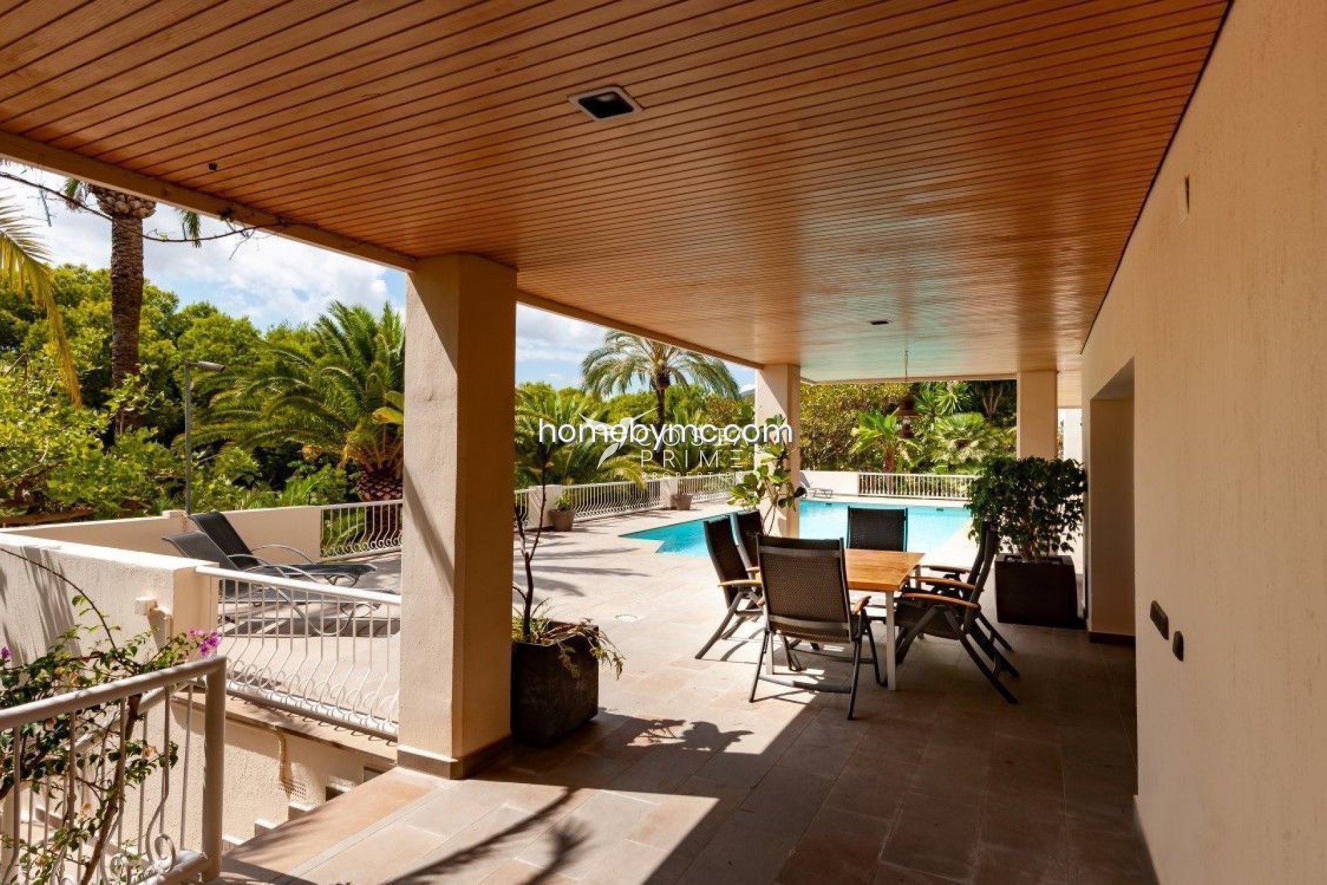 Újraértékesítés - Villa  - Altea