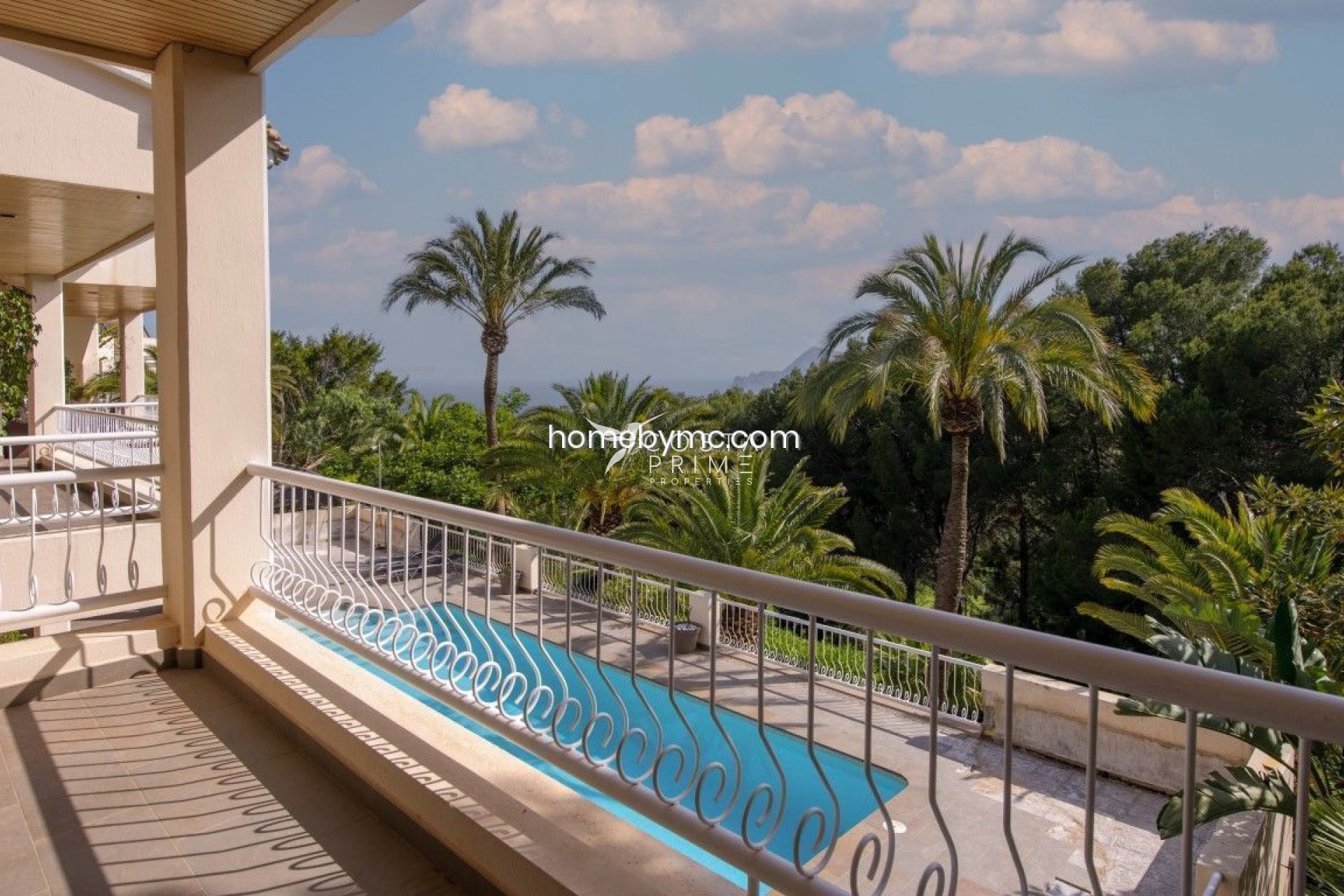 Újraértékesítés - Villa  - Altea