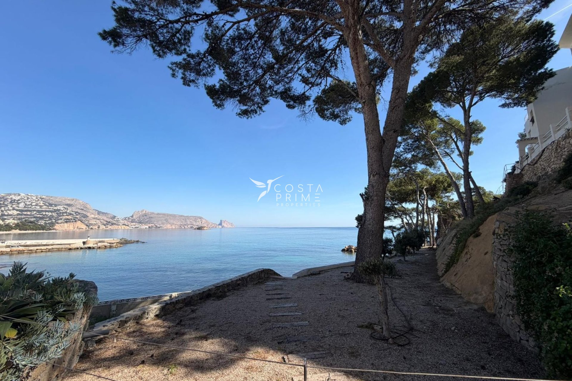 Újraértékesítés - Villa  - Altea