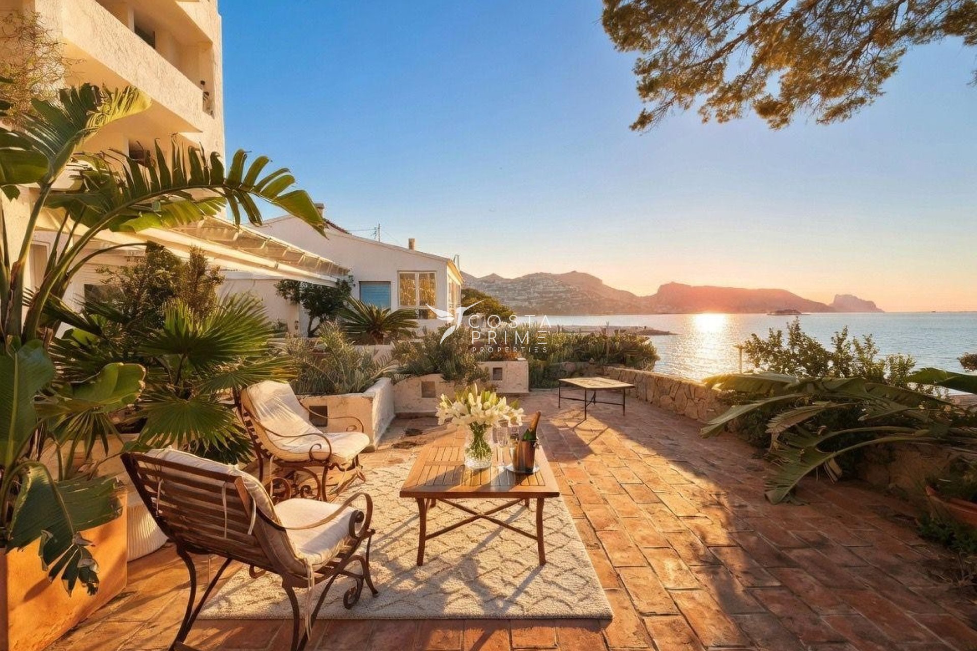 Újraértékesítés - Villa  - Altea