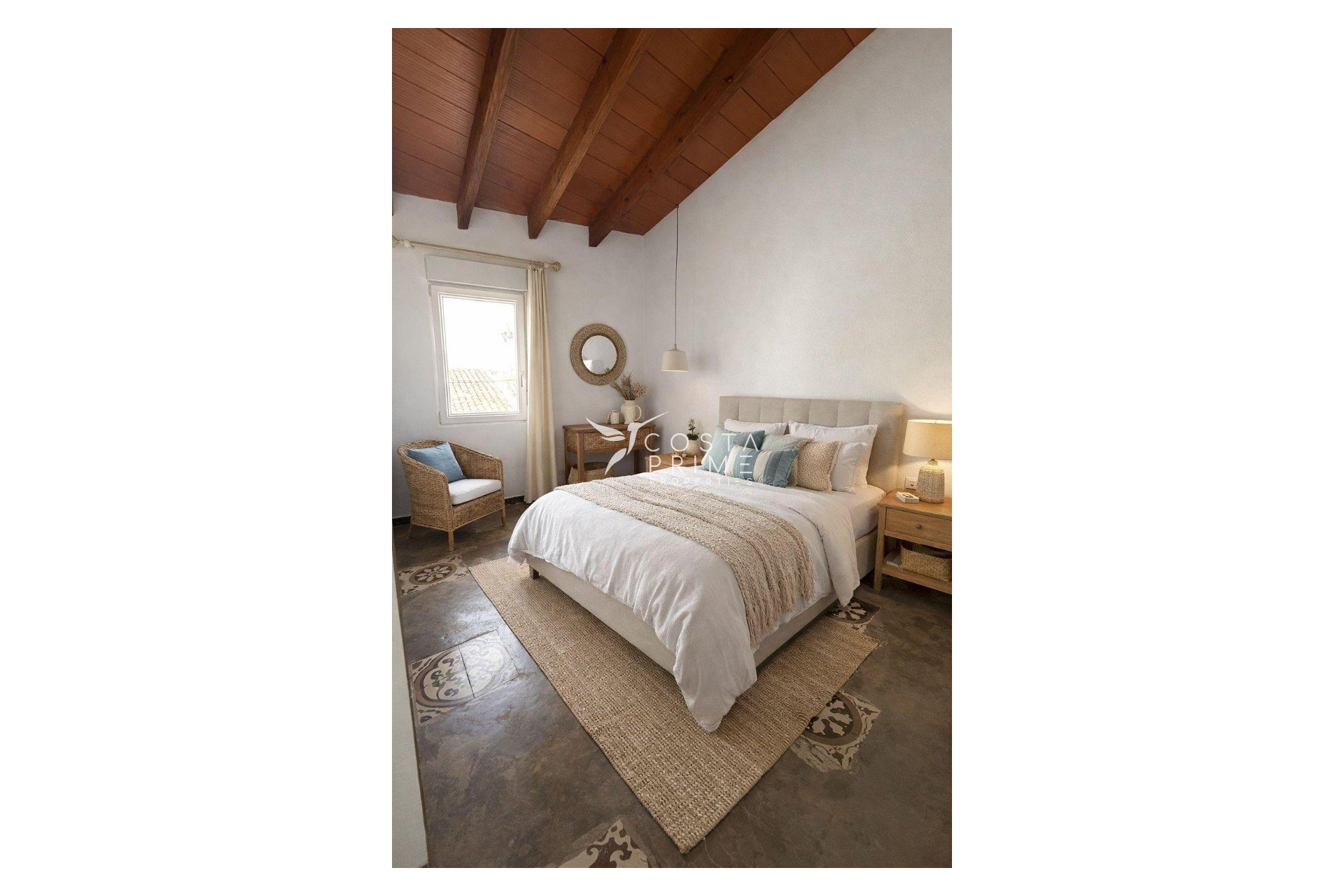 Újraértékesítés - Villa  - Altea