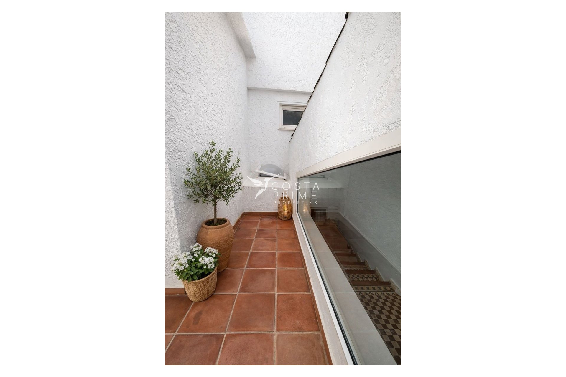 Újraértékesítés - Villa  - Altea