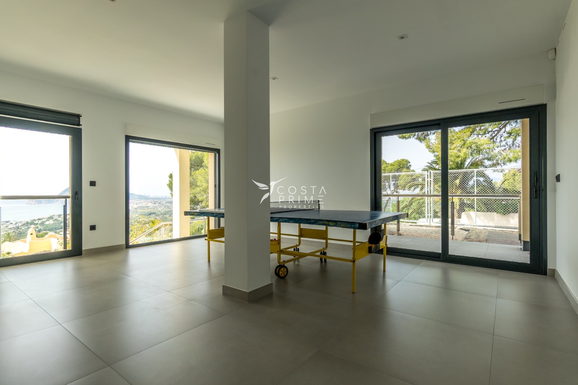 Újraértékesítés - Villa  - Altea