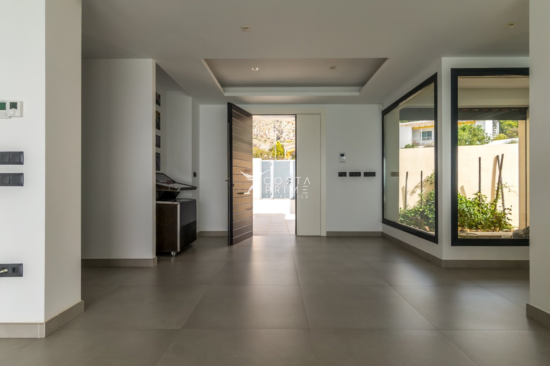 Újraértékesítés - Villa  - Altea