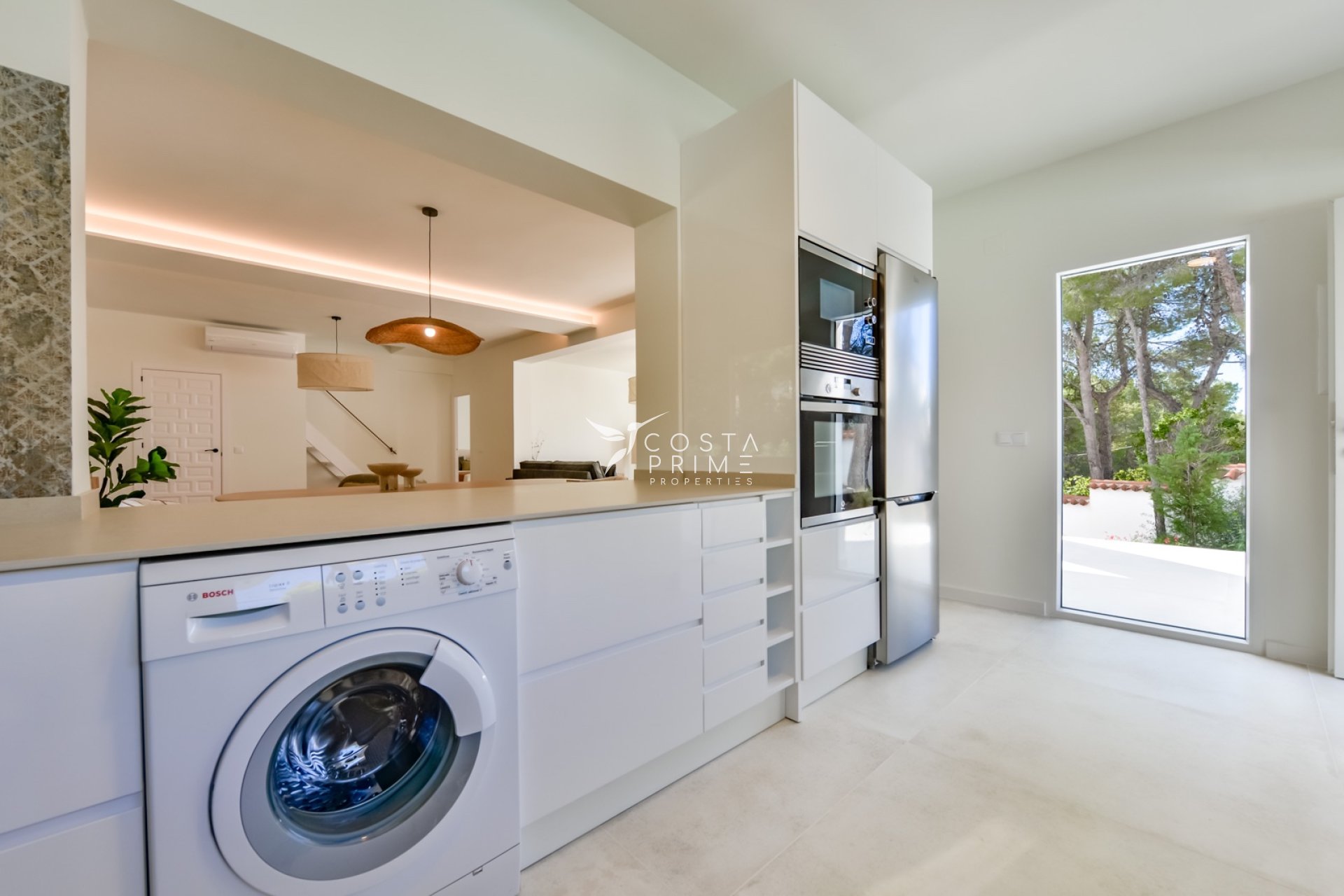 Újraértékesítés - Villa  - Altea