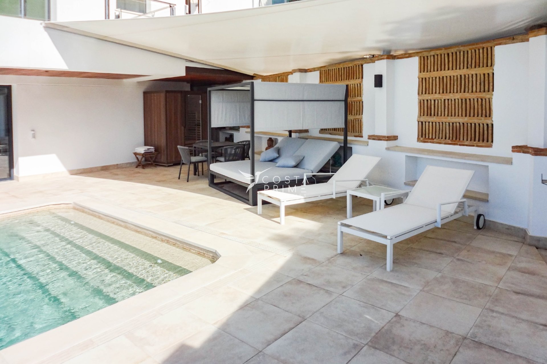 Újraértékesítés - Villa  - Altea