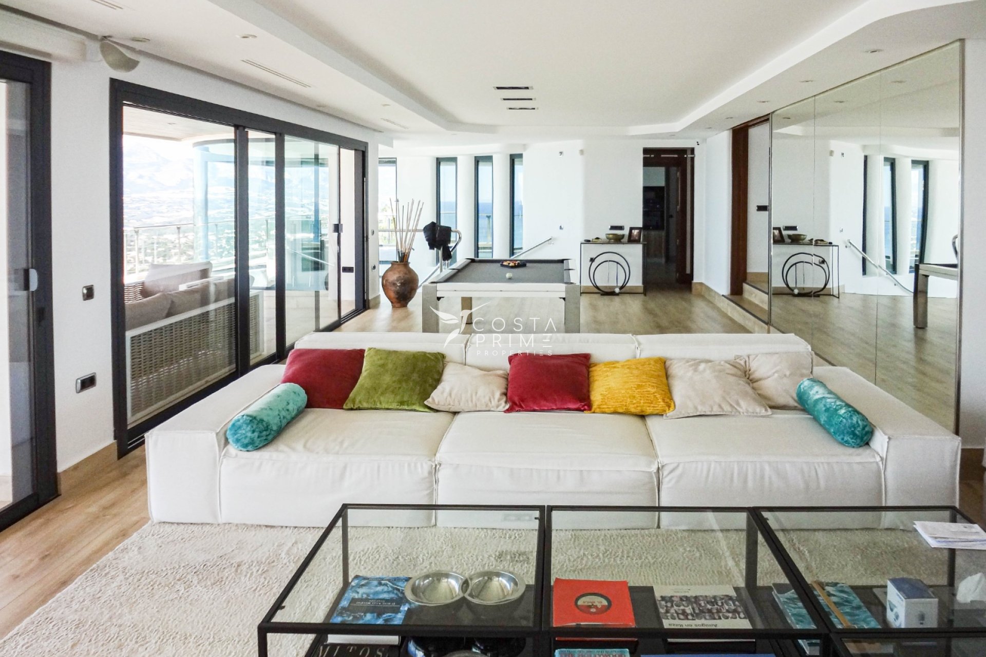 Újraértékesítés - Villa  - Altea