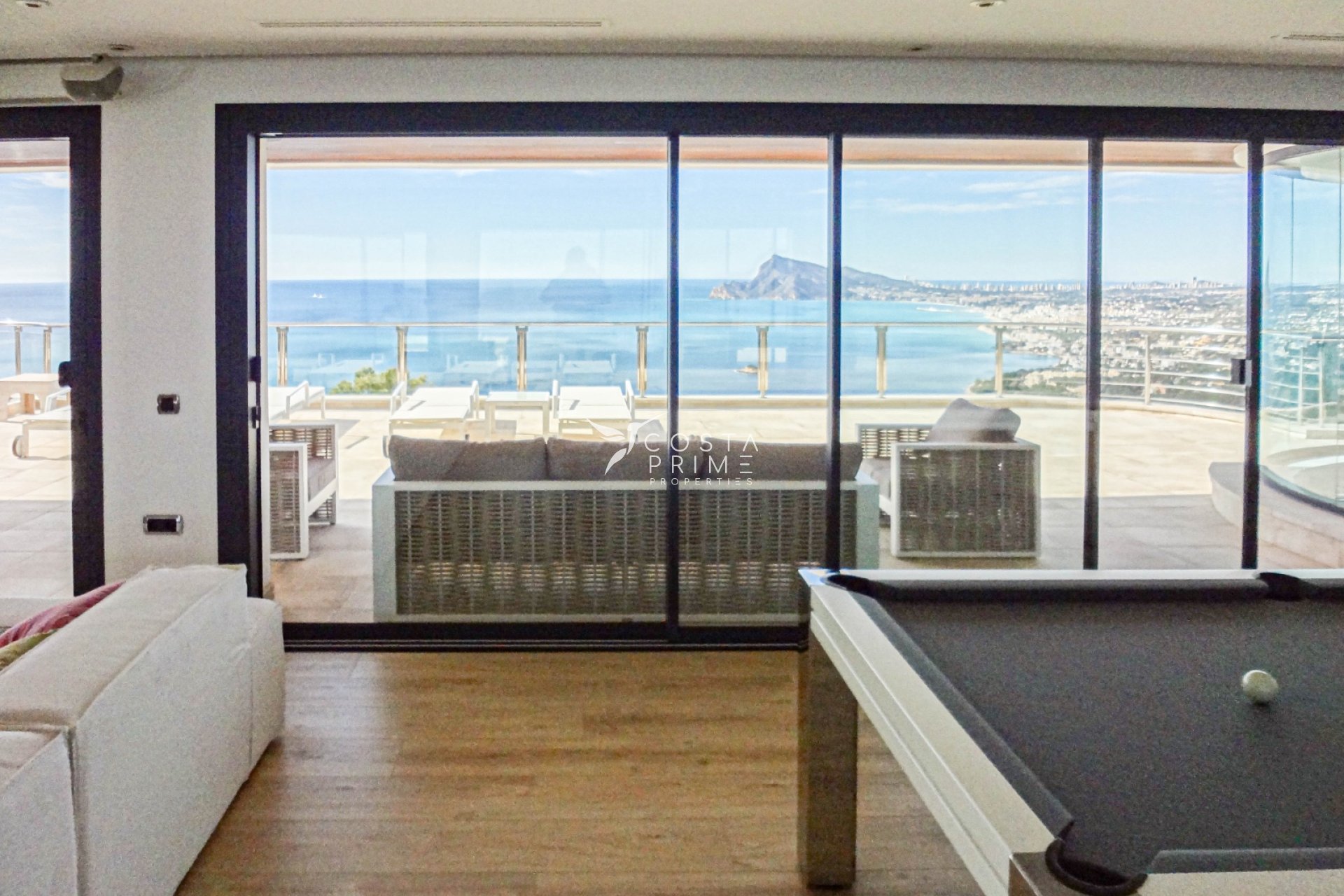 Újraértékesítés - Villa  - Altea