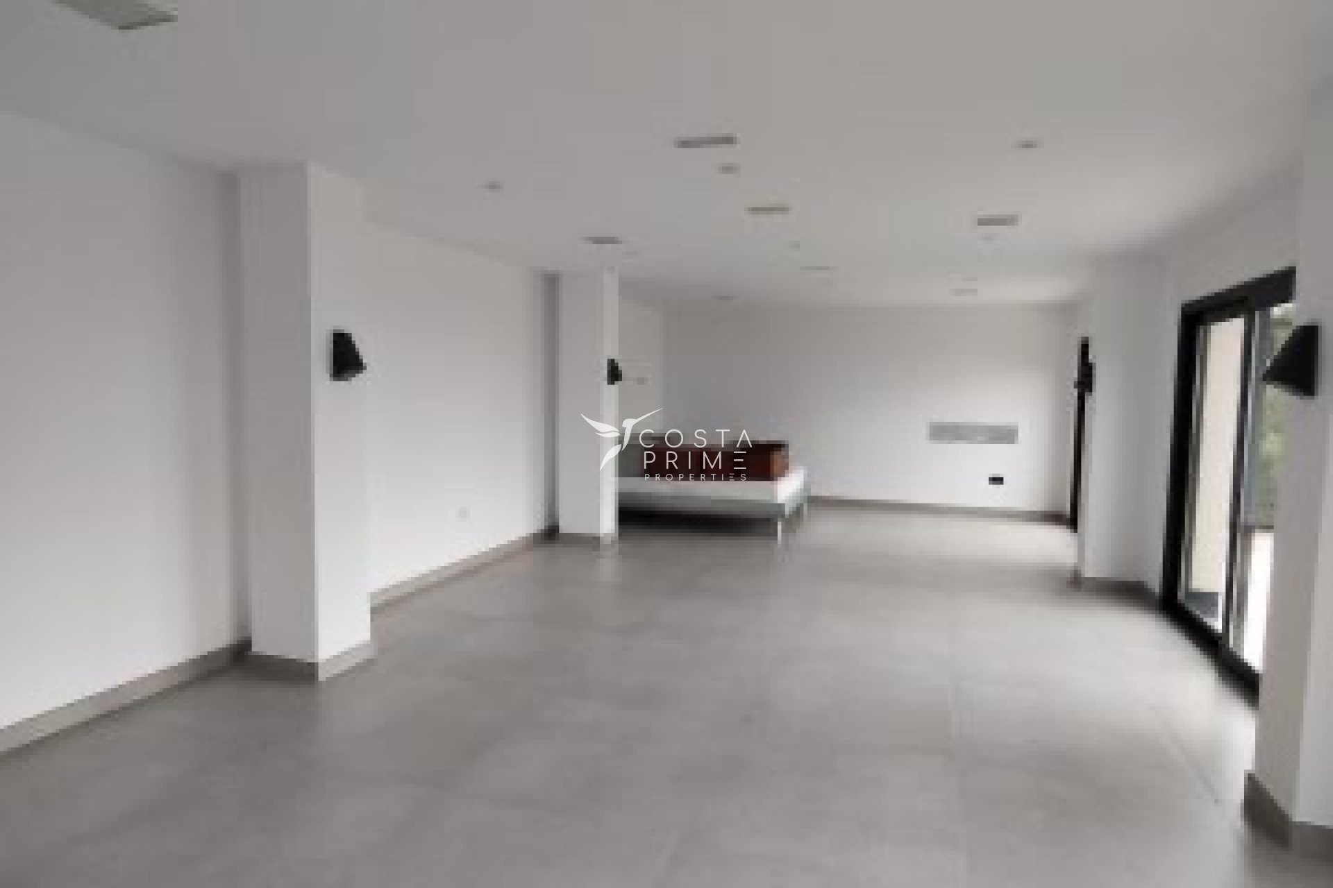 Újraértékesítés - Villa  - Altea