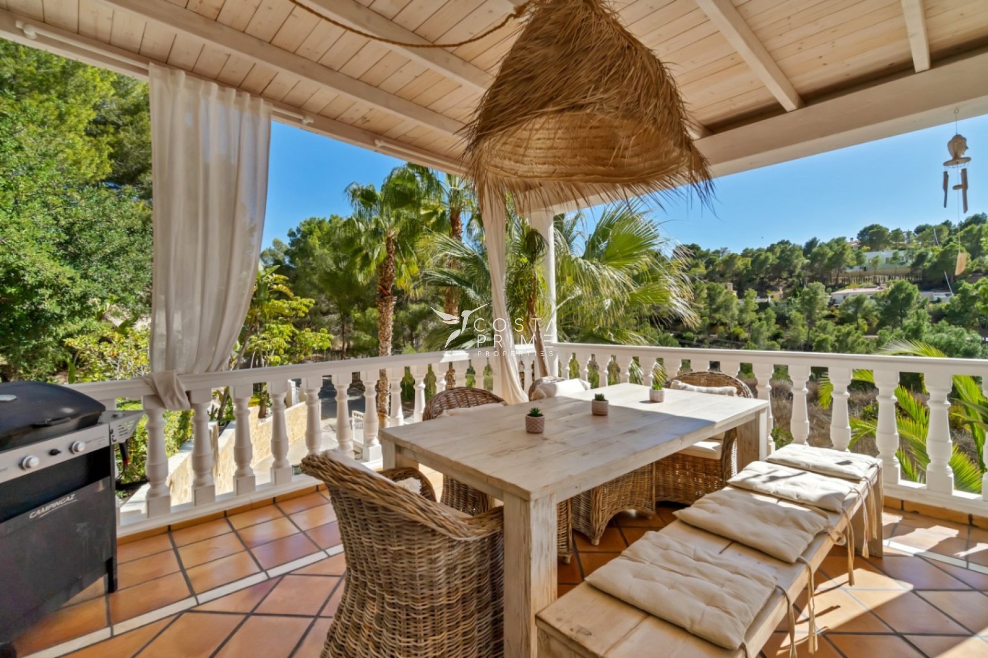 Újraértékesítés - Villa  - Altea