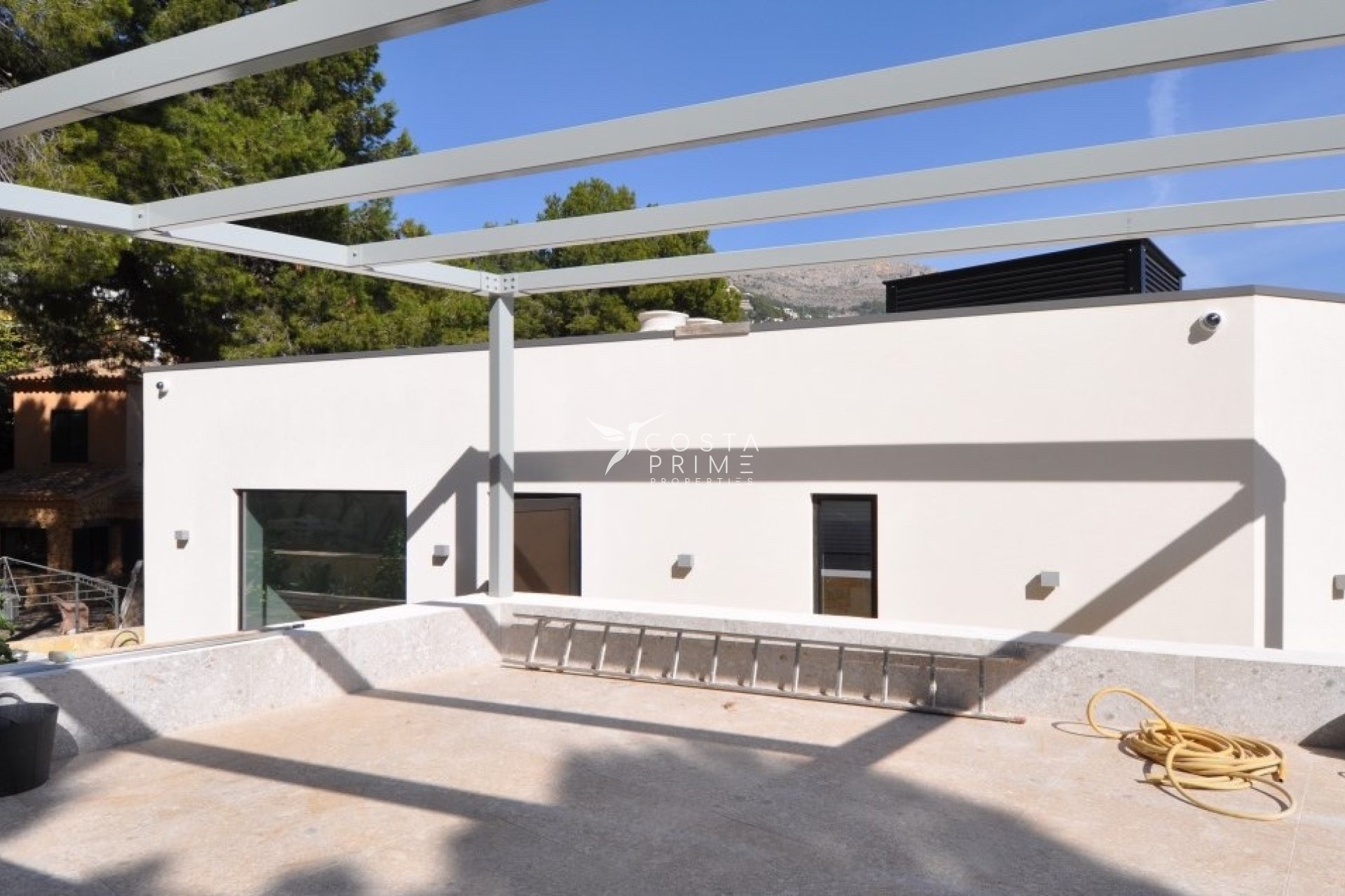 Újraértékesítés - Villa  - Altea