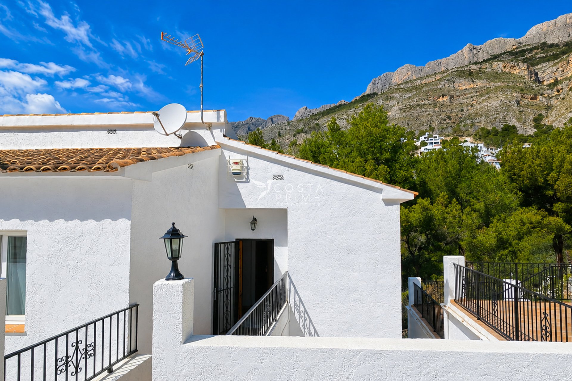 Újraértékesítés - Villa  - Altea