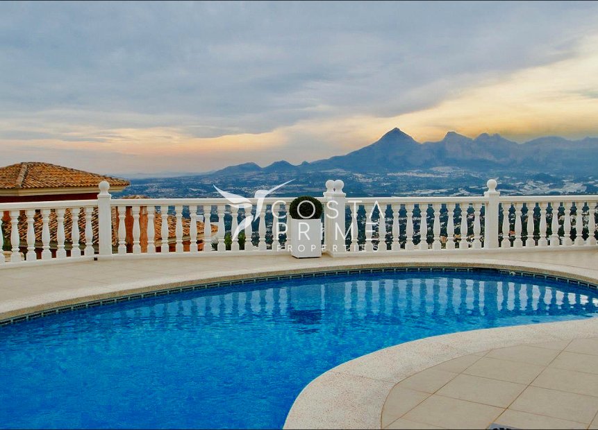 Újraértékesítés - Villa  - Altea