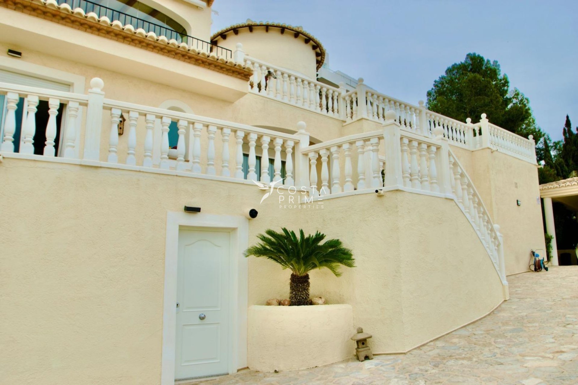 Újraértékesítés - Villa  - Altea