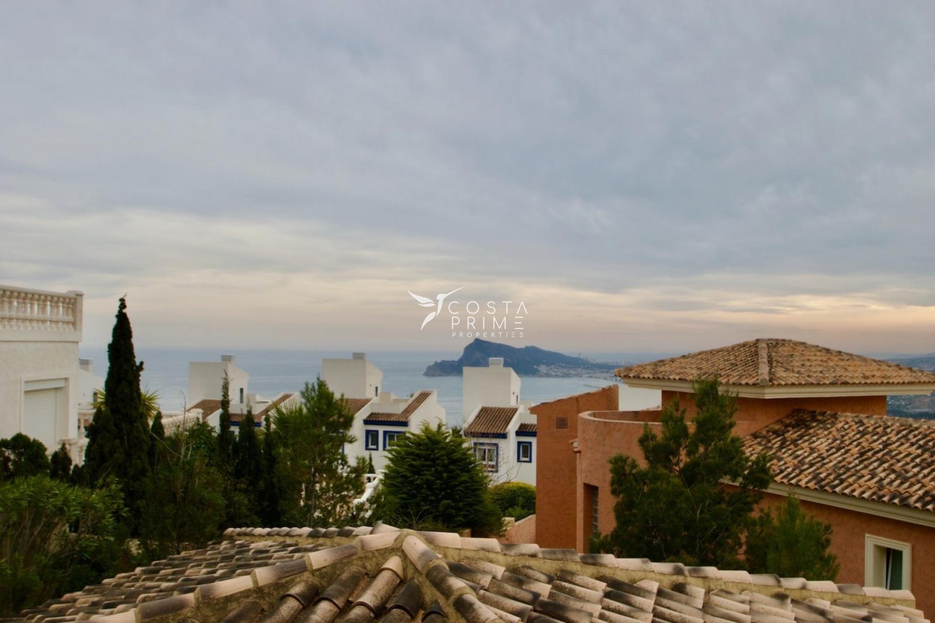 Újraértékesítés - Villa  - Altea