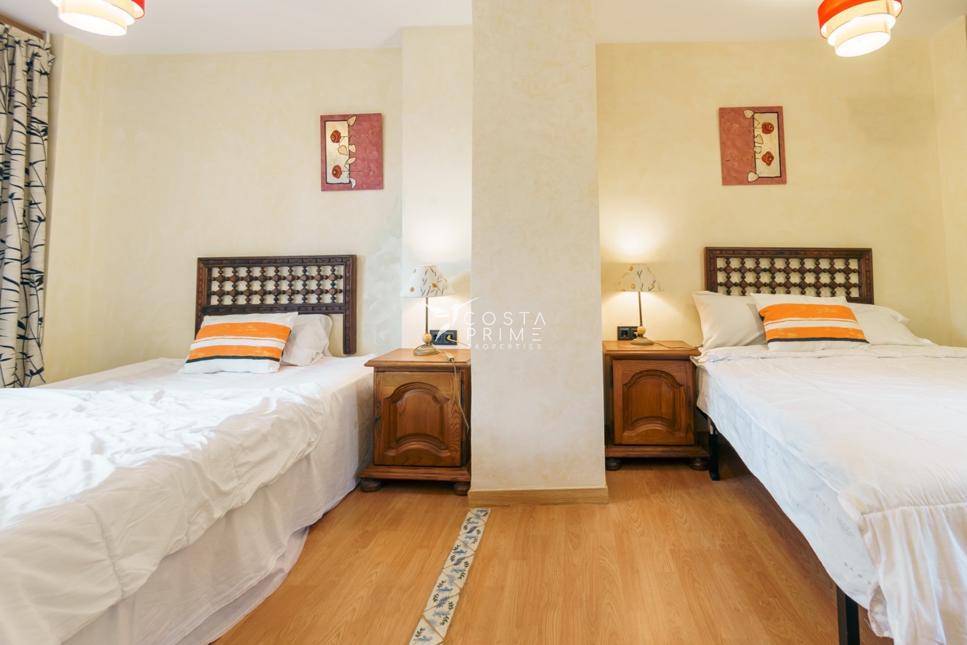 Újraértékesítés - Villa  - Altea