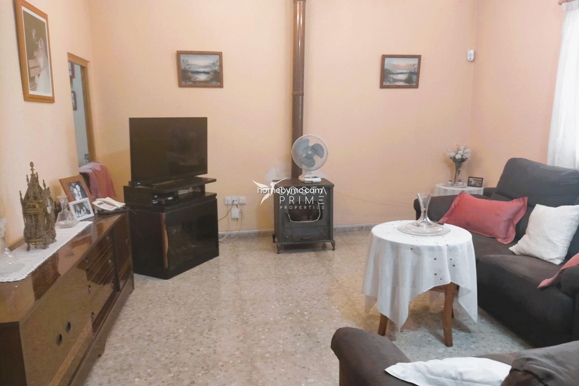 Újraértékesítés - Villa  - Benidorm