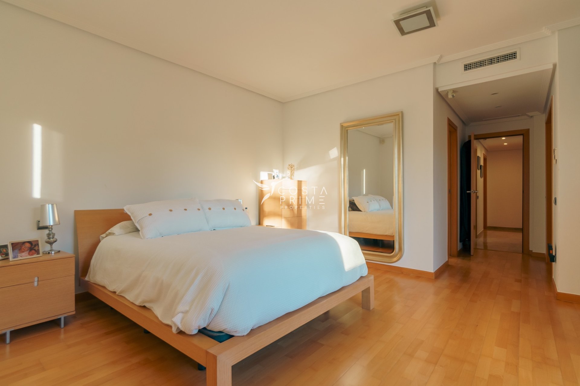 Újraértékesítés - Villa  - Benidorm