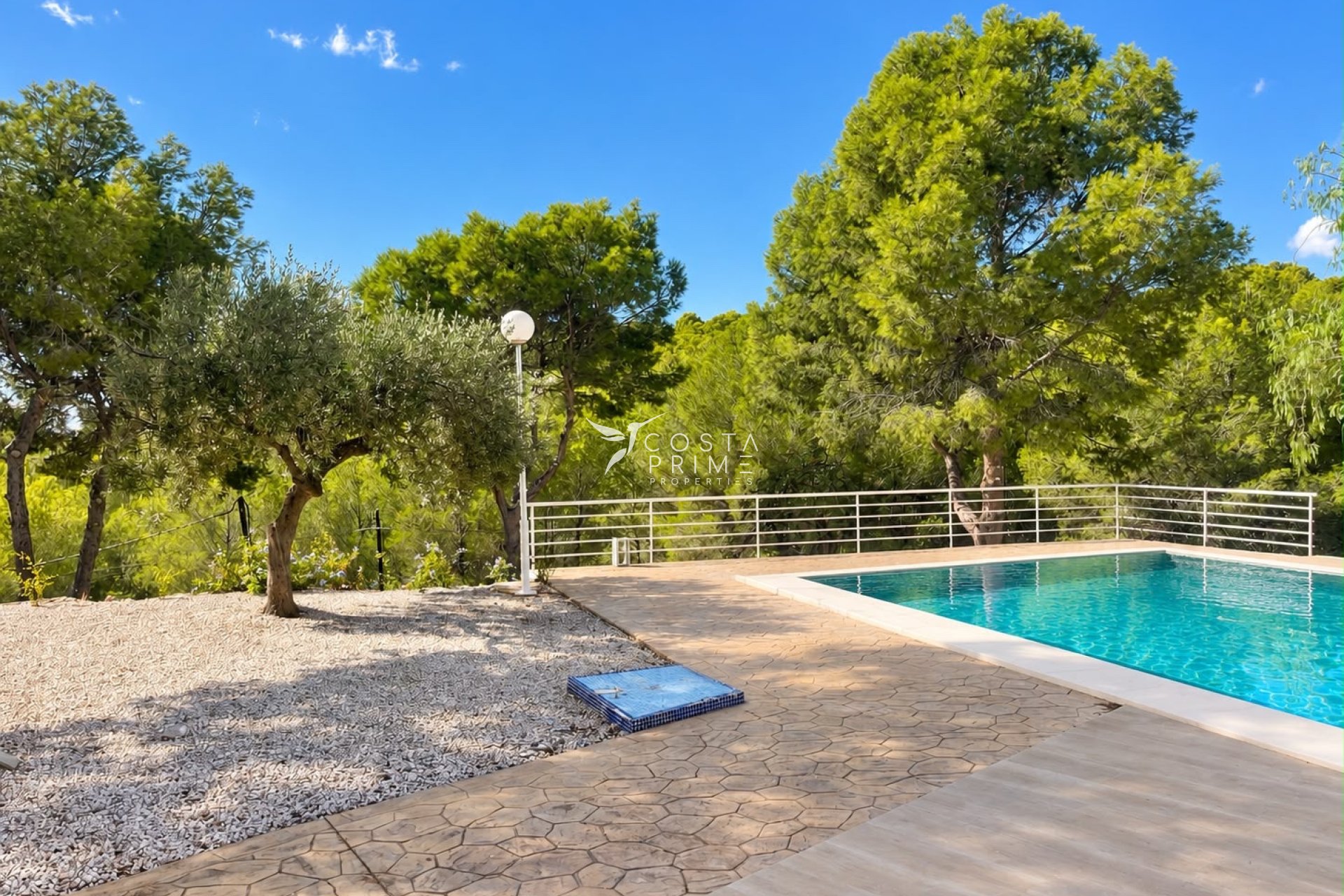 Újraértékesítés - Villa  - Benidorm
