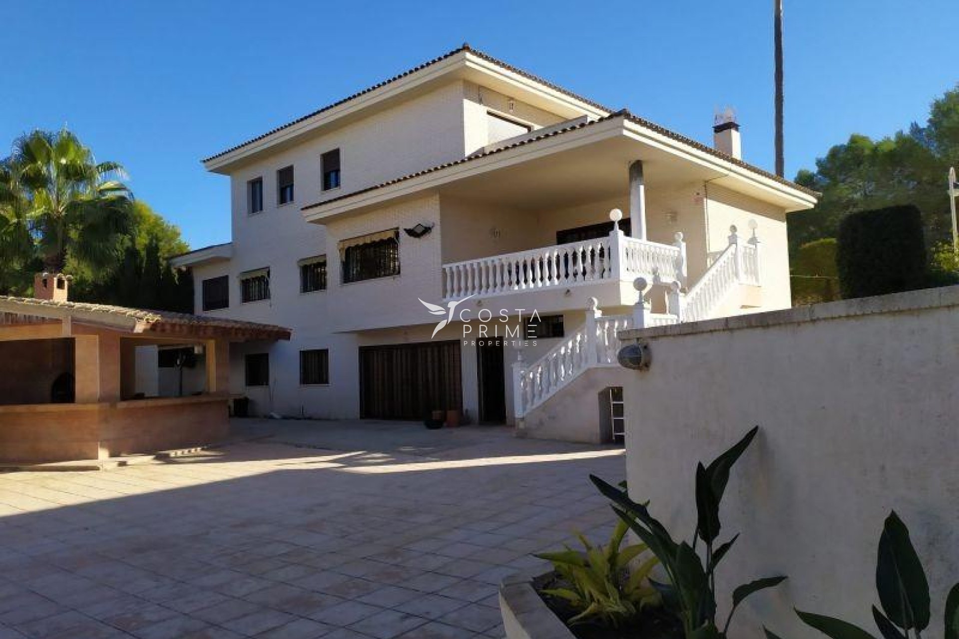 Újraértékesítés - Villa  - Benidorm