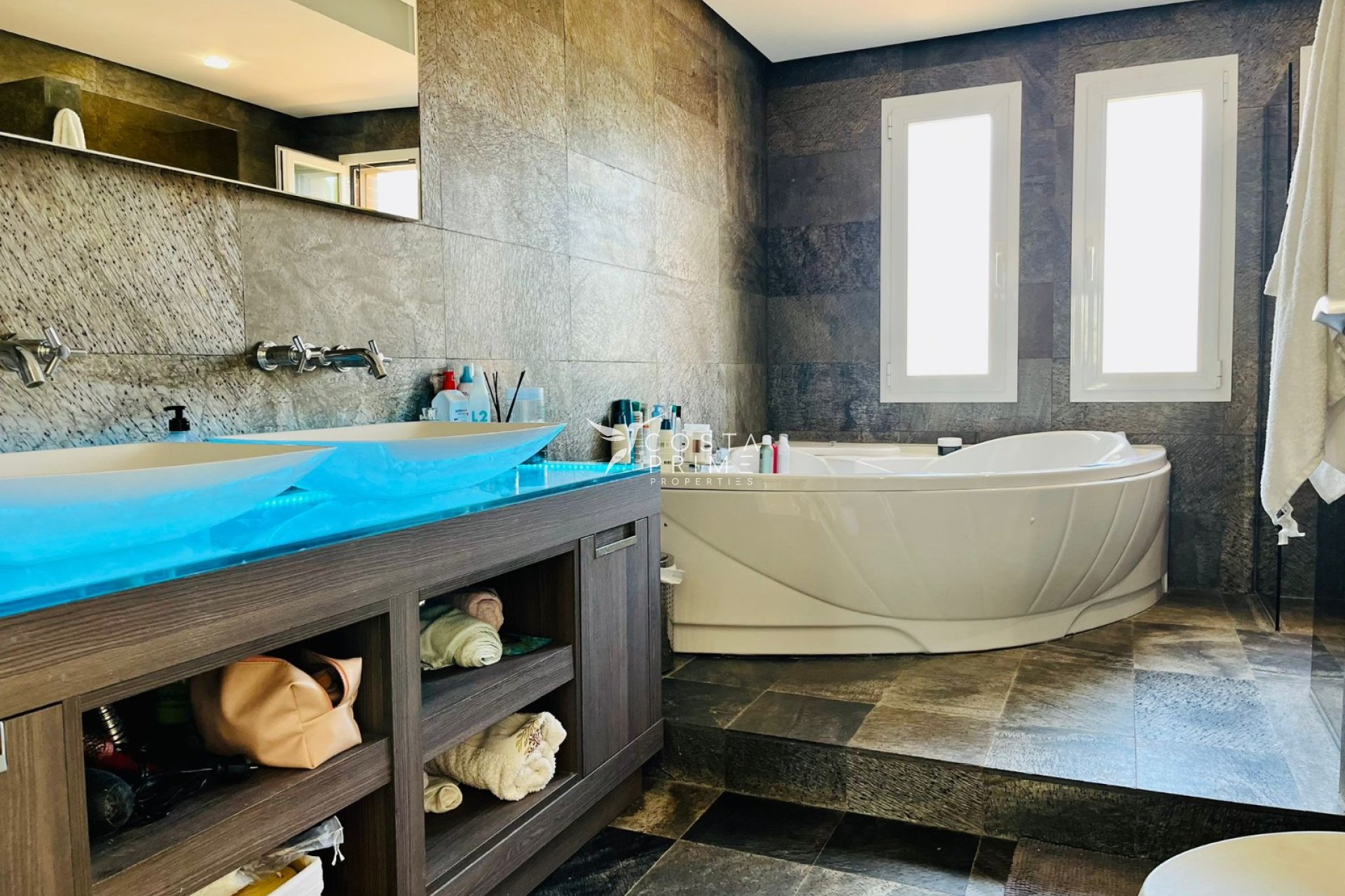 Újraértékesítés - Villa  - Benidorm