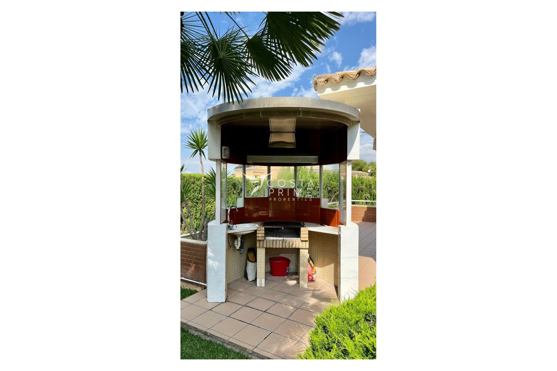 Újraértékesítés - Villa  - Benidorm