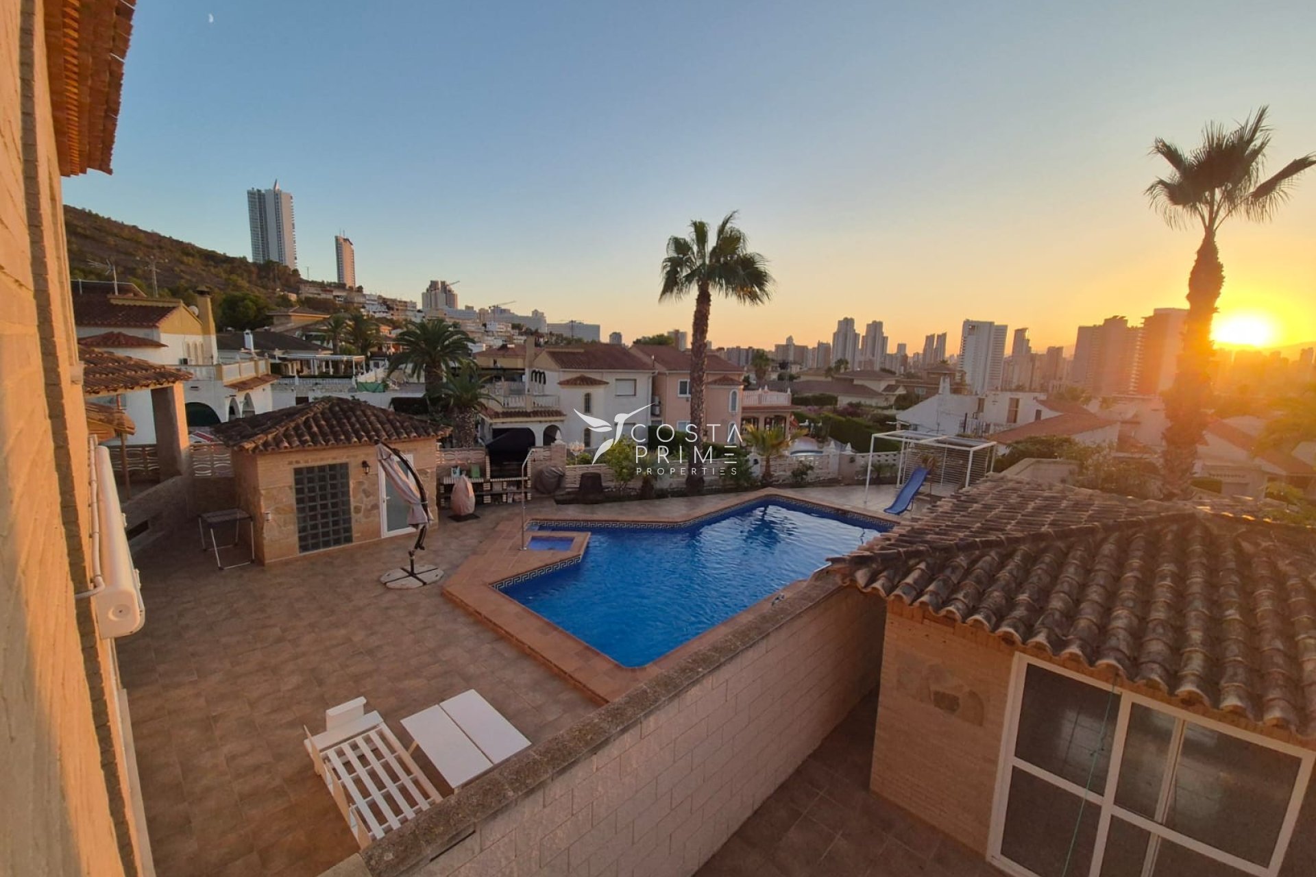 Újraértékesítés - Villa  - Benidorm