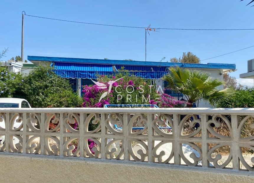 Újraértékesítés - Villa  - Benidorm