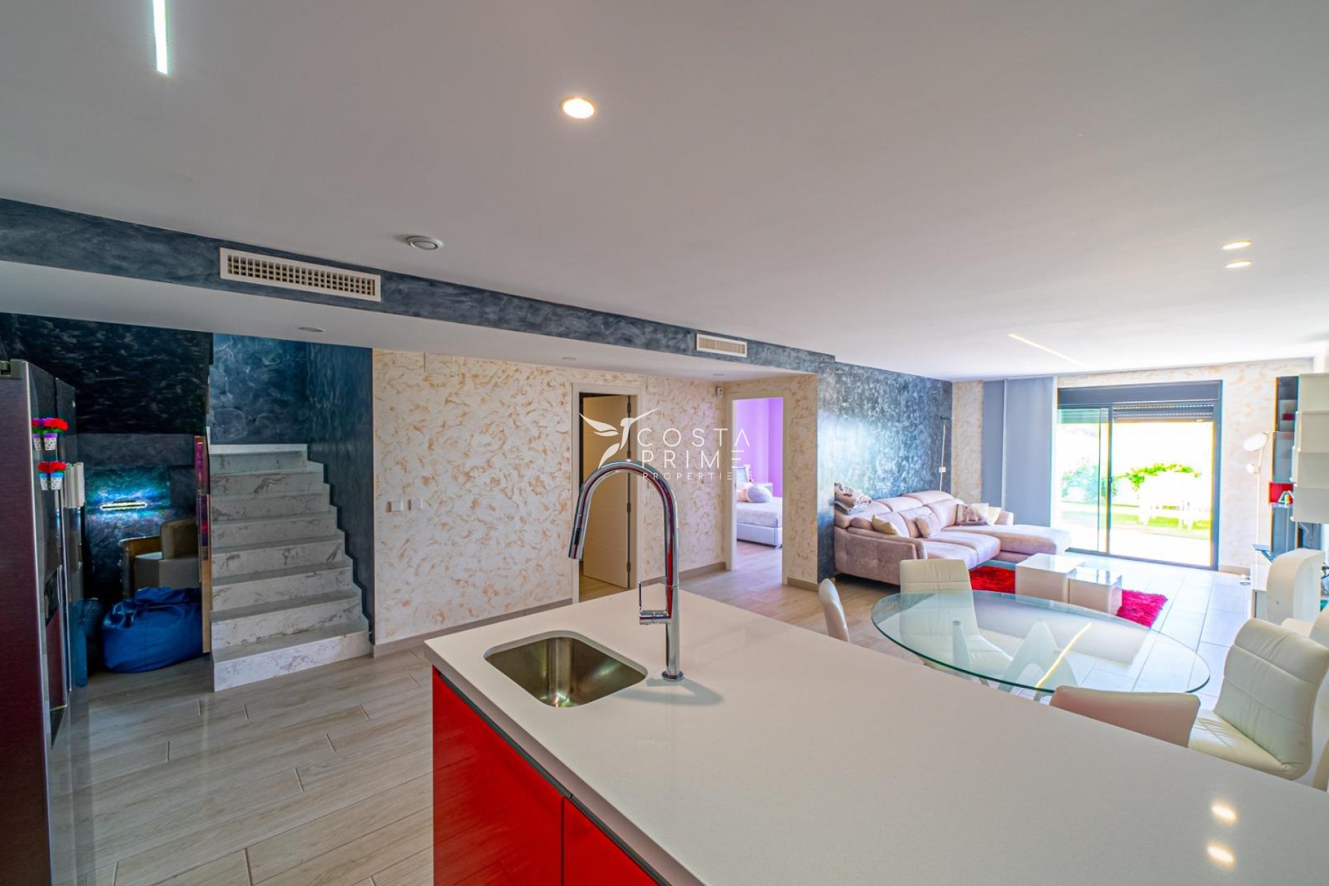 Újraértékesítés - Villa  - Finestrat