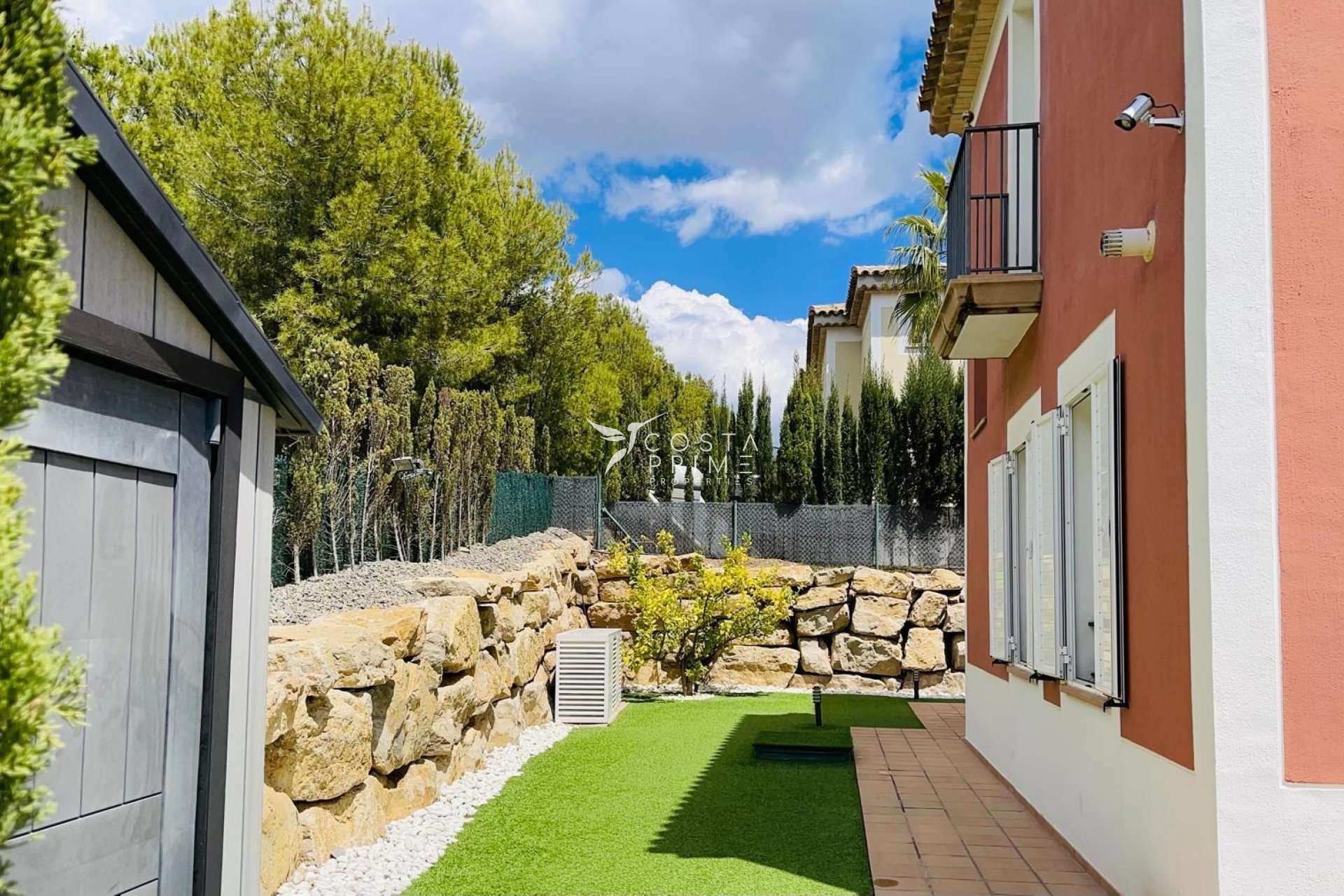 Újraértékesítés - Villa  - Finestrat