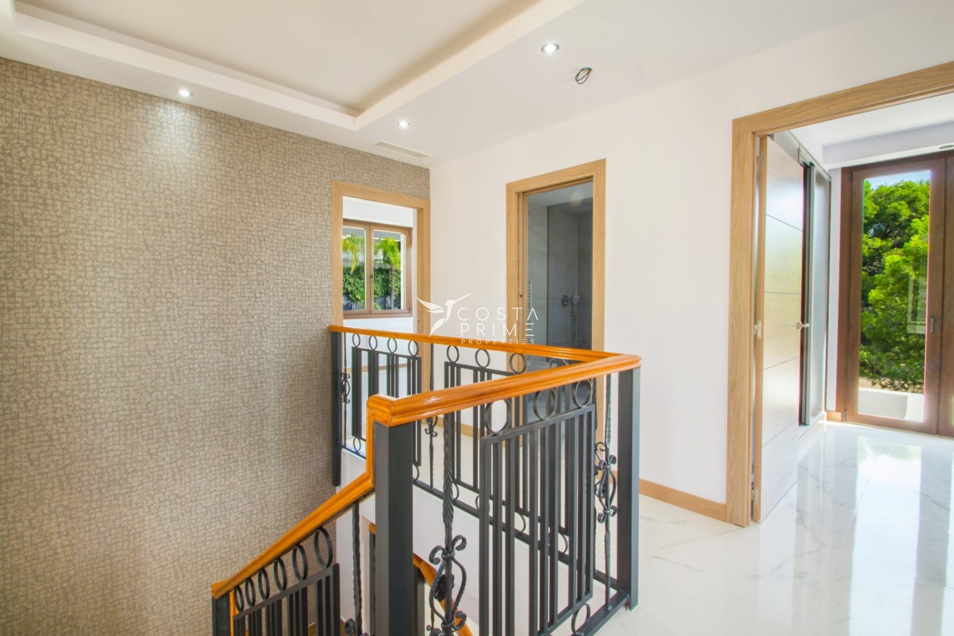 Újraértékesítés - Villa  - Finestrat