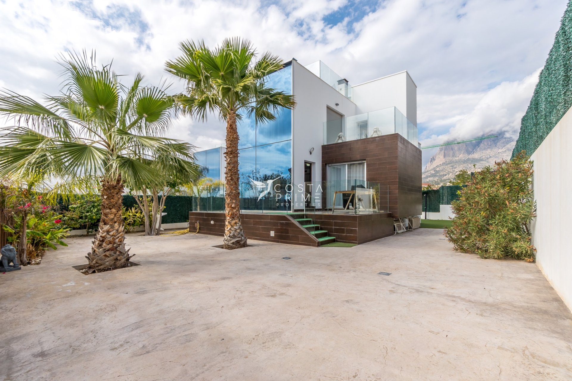 Újraértékesítés - Villa  - Finestrat