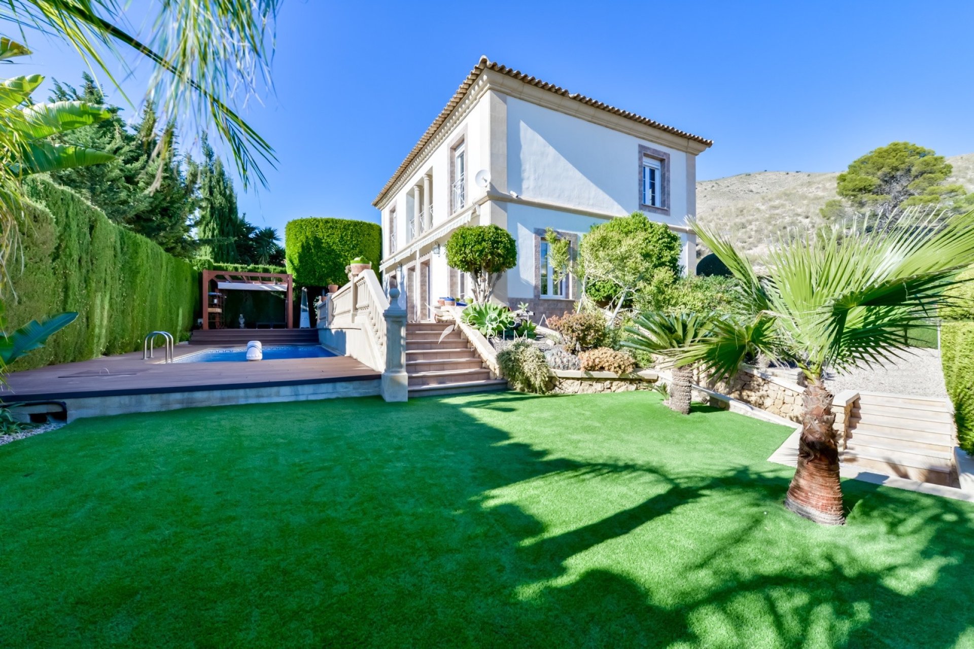 Újraértékesítés - Villa  - Finestrat