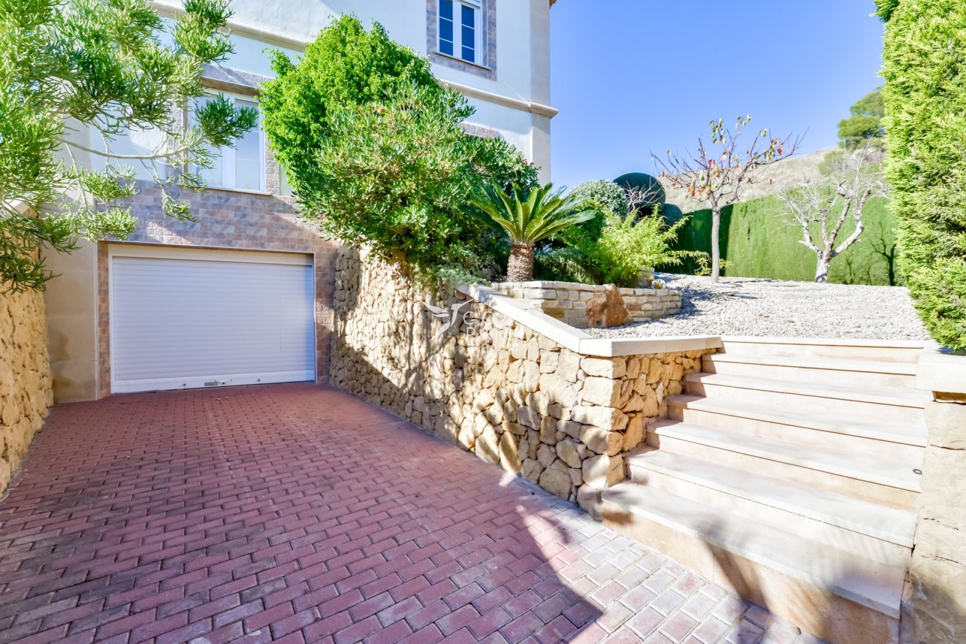 Újraértékesítés - Villa  - Finestrat