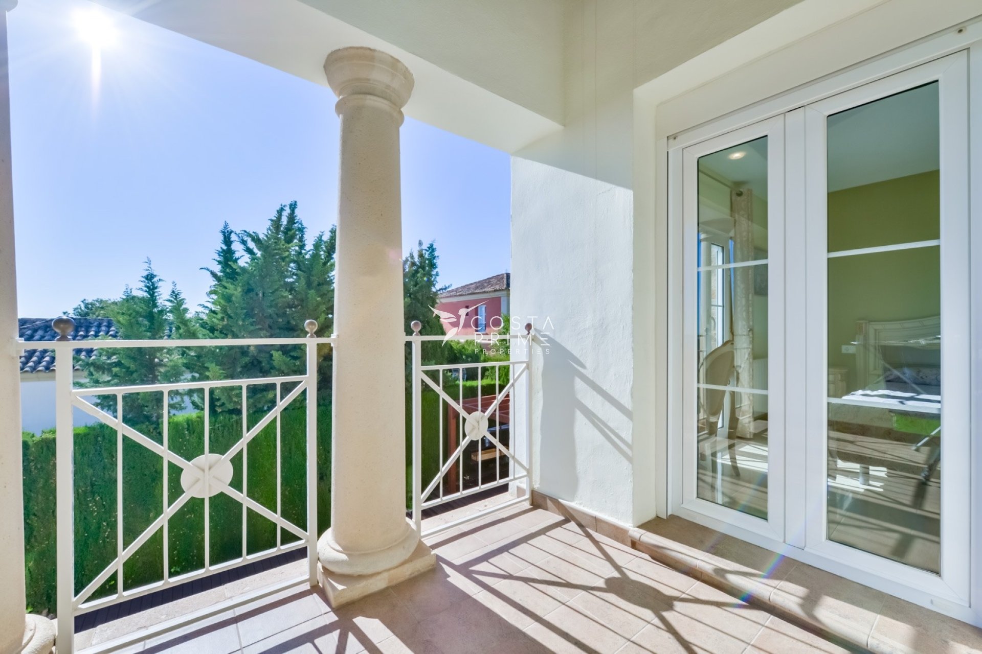 Újraértékesítés - Villa  - Finestrat