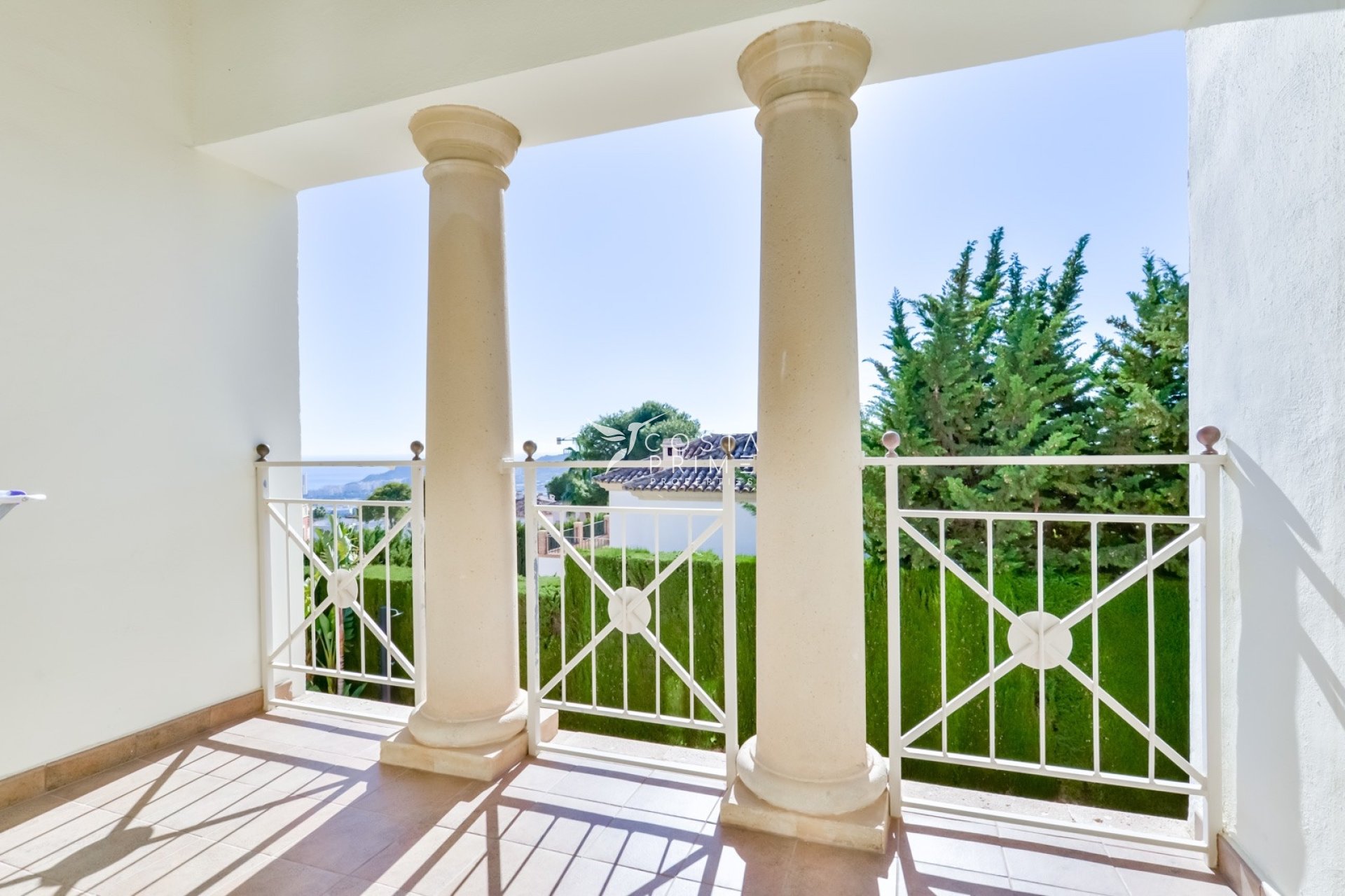 Újraértékesítés - Villa  - Finestrat