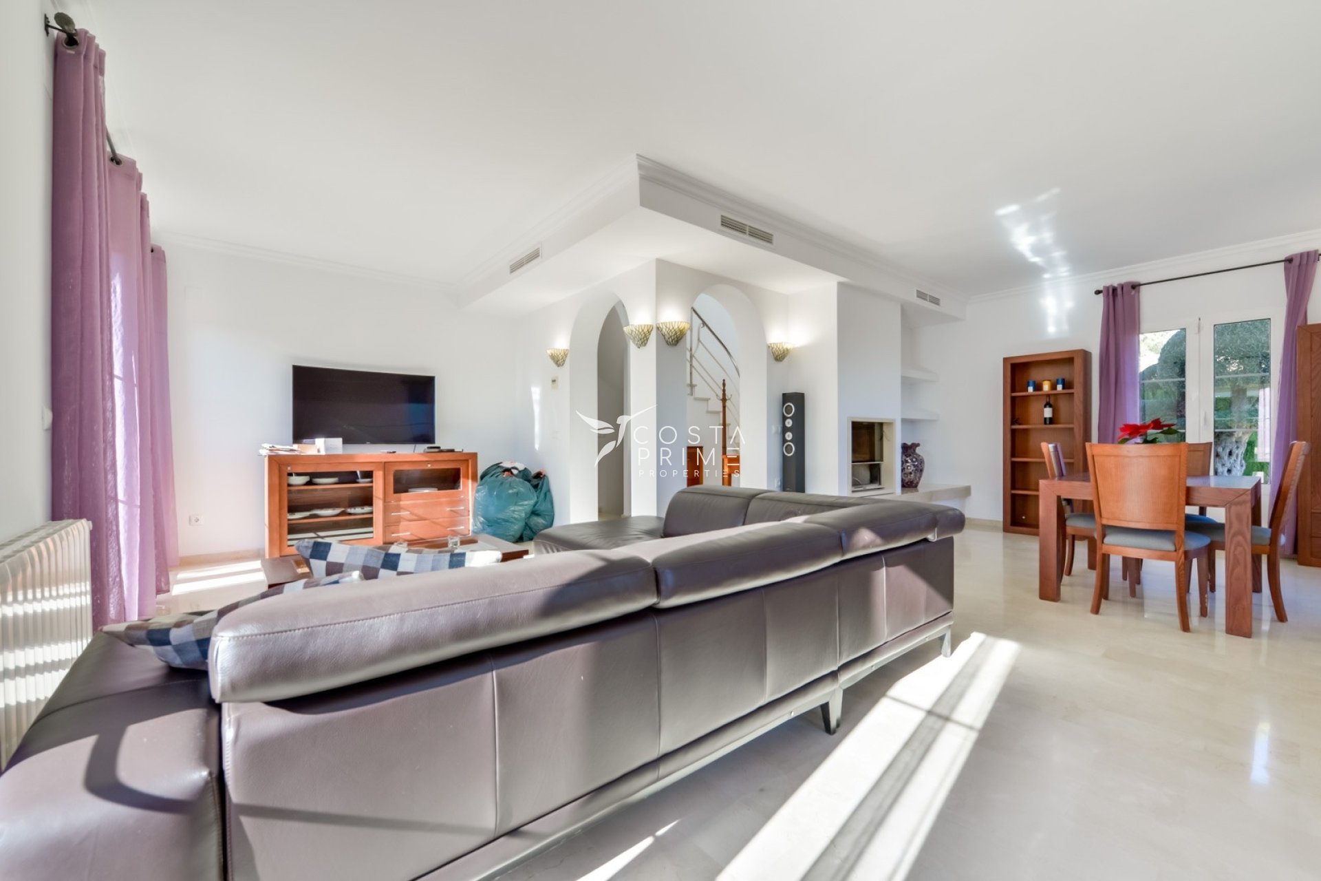 Újraértékesítés - Villa  - Finestrat