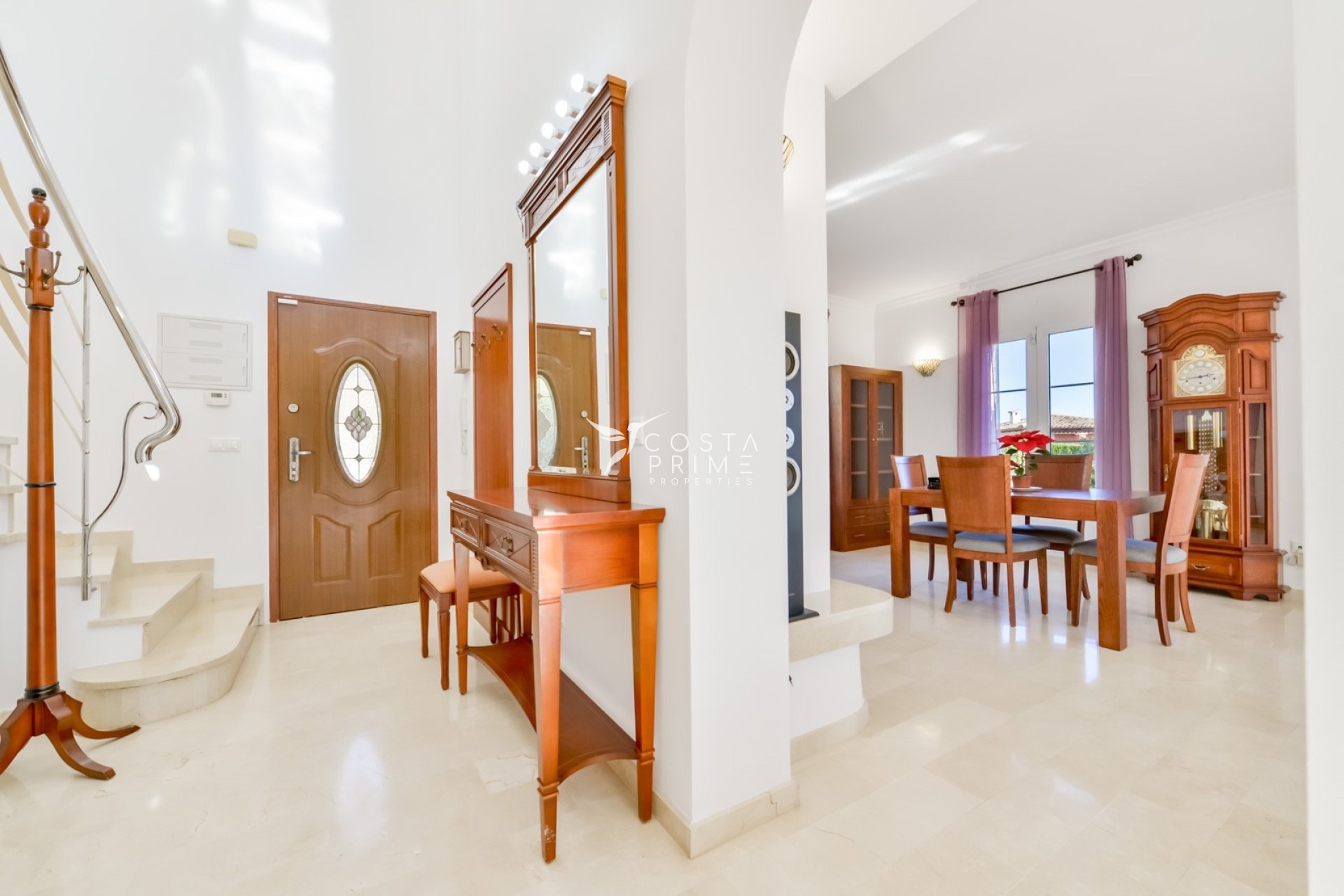 Újraértékesítés - Villa  - Finestrat