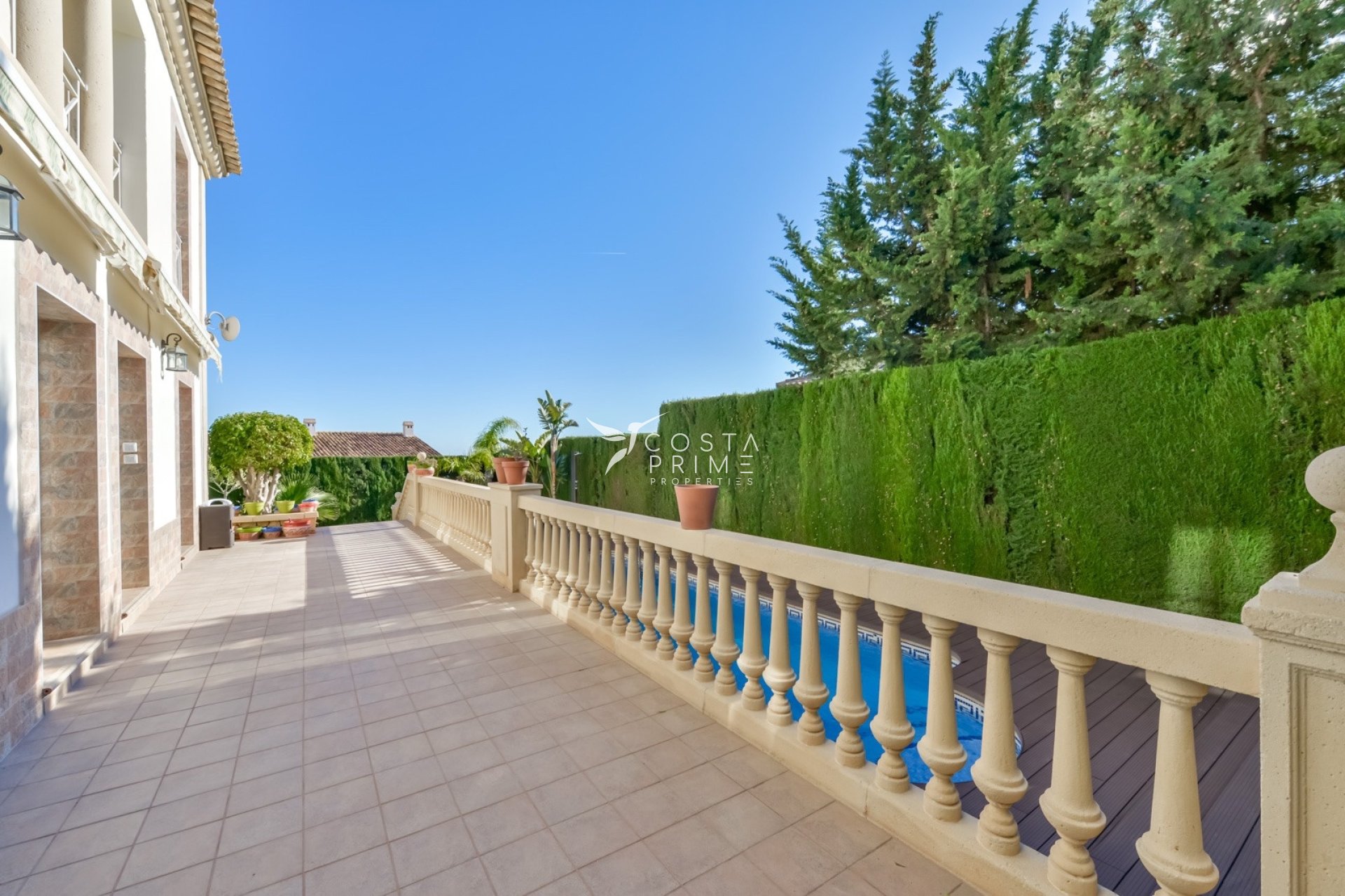 Újraértékesítés - Villa  - Finestrat