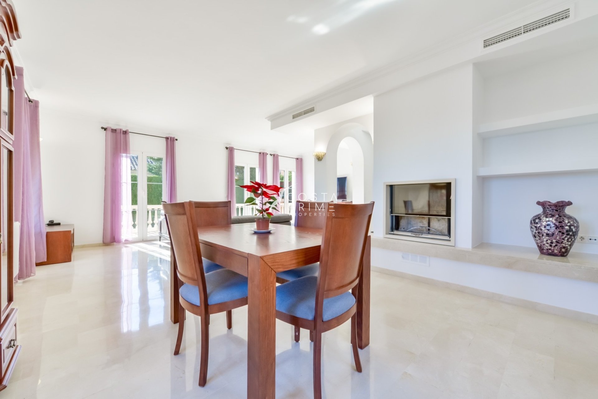 Újraértékesítés - Villa  - Finestrat