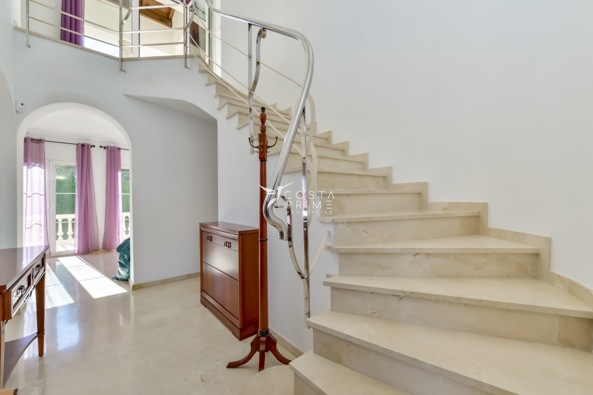 Újraértékesítés - Villa  - Finestrat