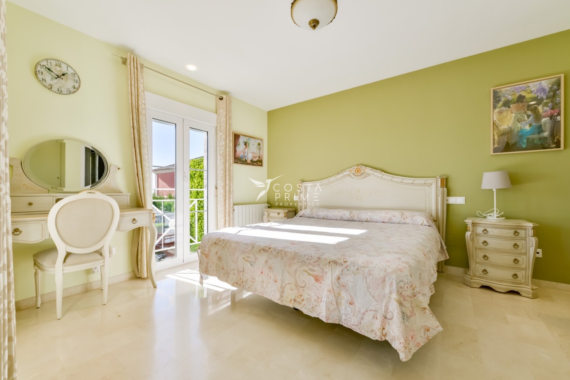 Újraértékesítés - Villa  - Finestrat