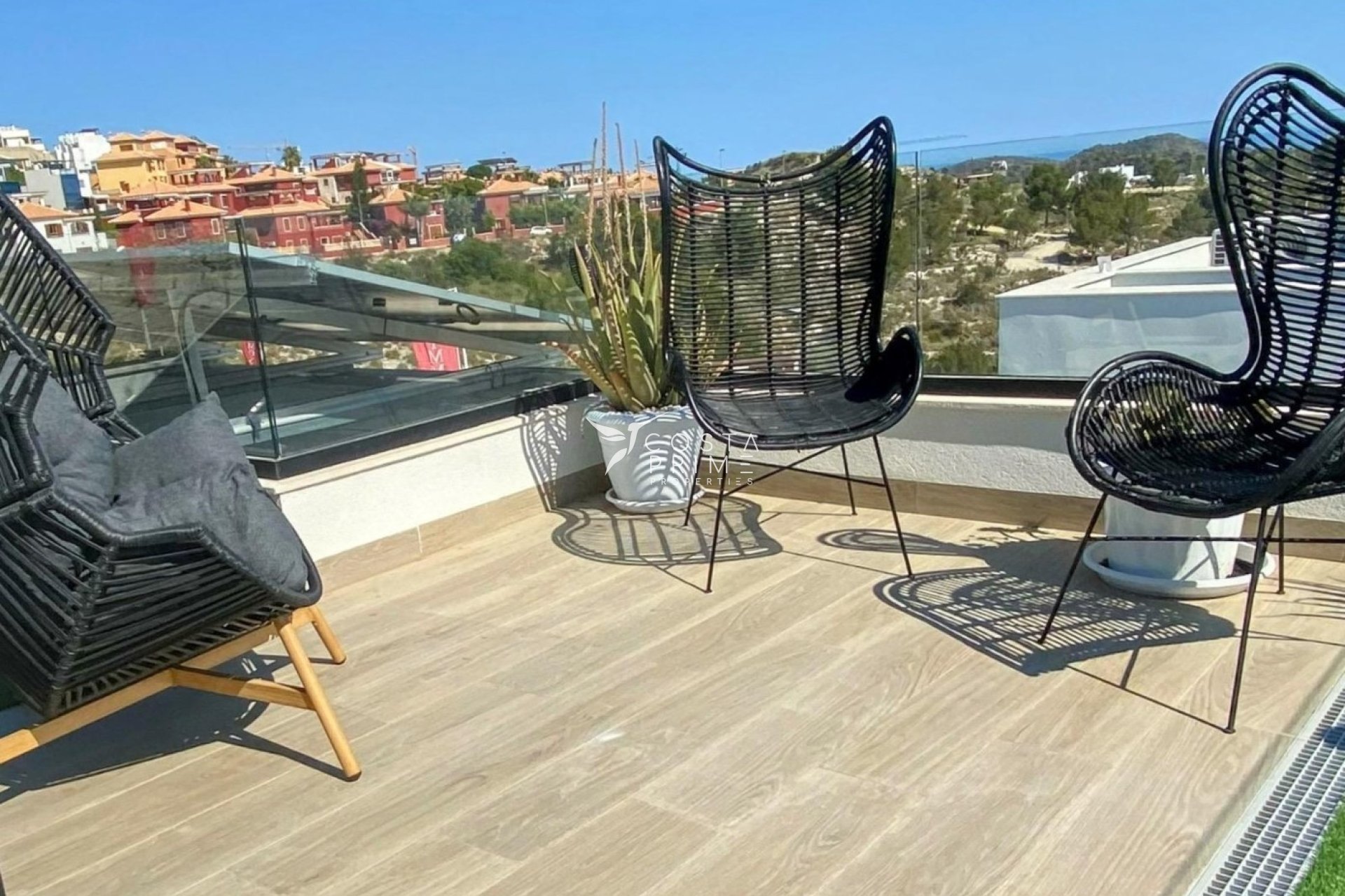 Újraértékesítés - Villa  - Finestrat